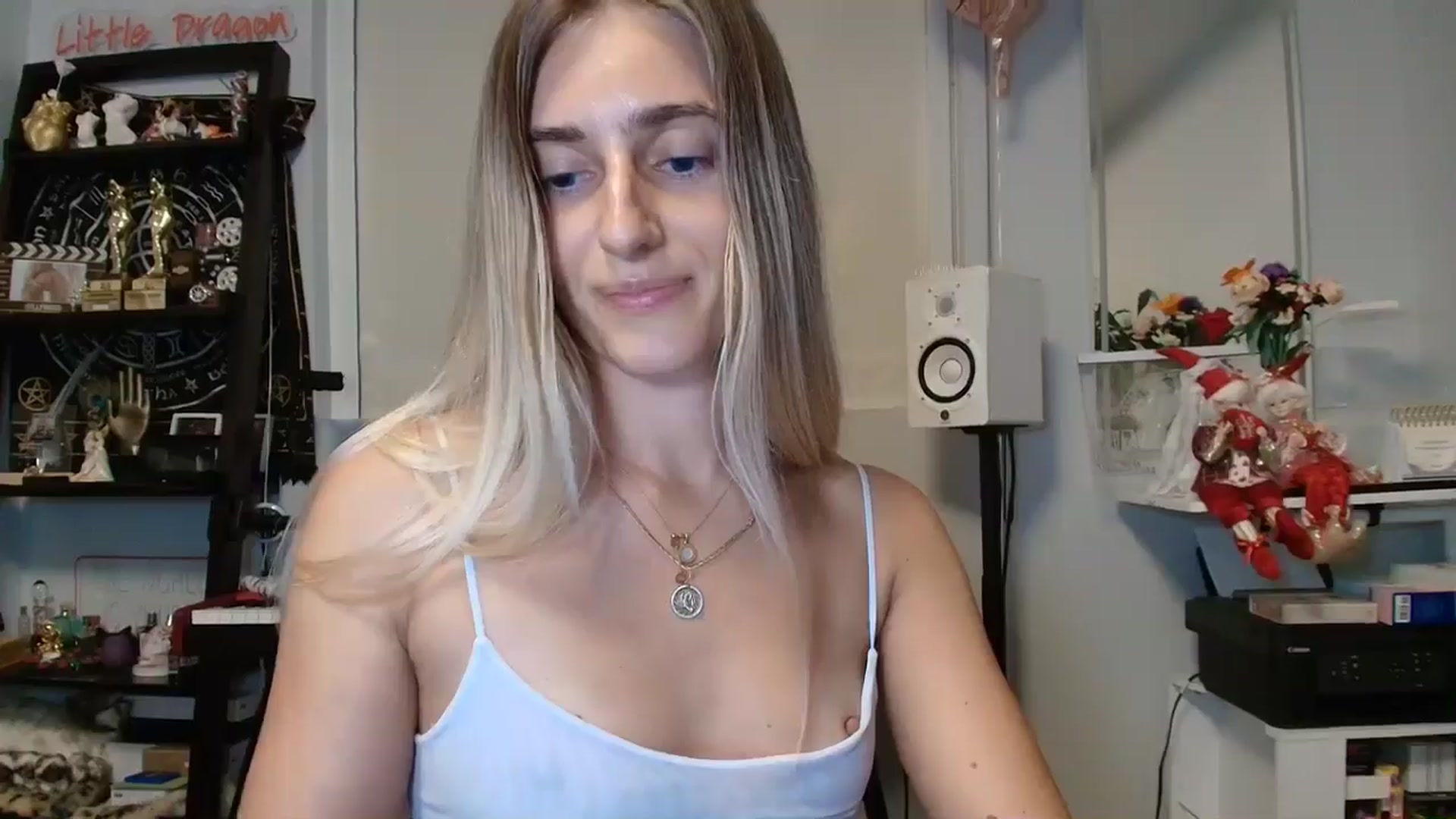 Gallery image thumbnail from Irina_VQ's myfreecams stream on, 03/26/2026, 05:59 image 3 of 20