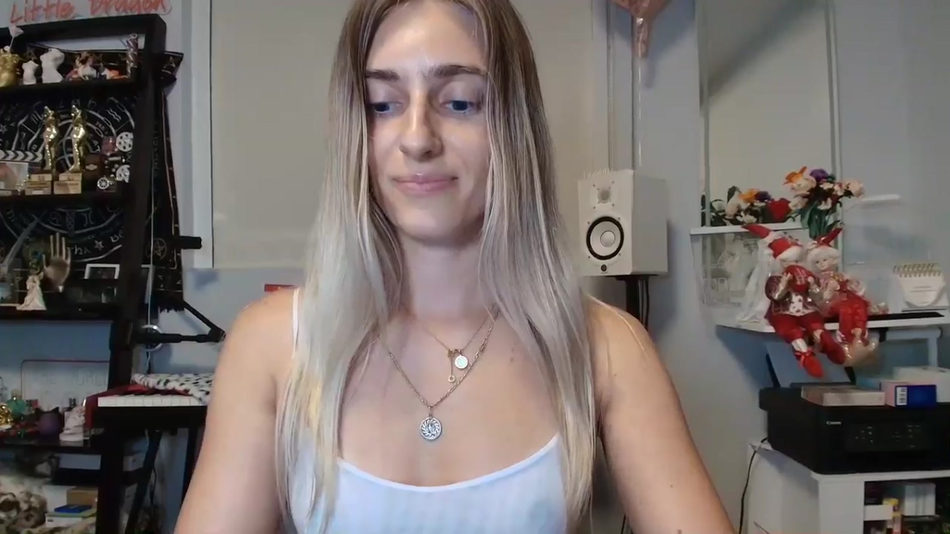 Gallery image thumbnail from Irina_VQ's myfreecams stream on, 03/26/2026, 05:59 image 8 of 20