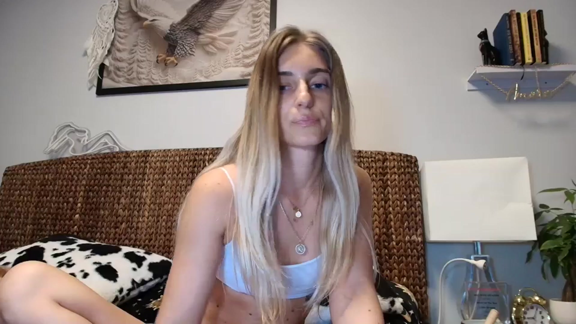 Gallery image thumbnail from Irina_VQ's myfreecams stream on, 03/26/2026, 07:24 image 19 of 20