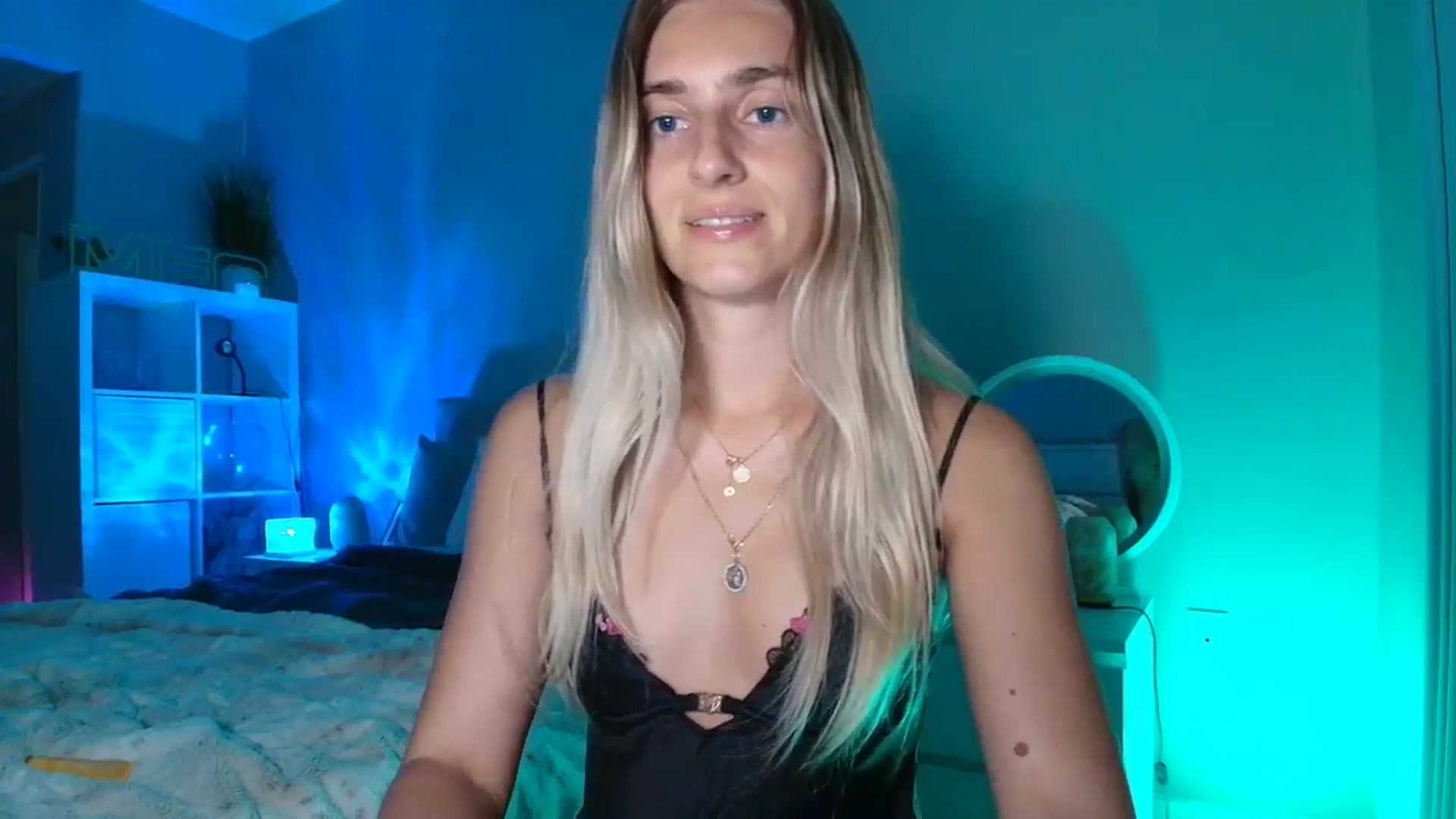 Gallery image thumbnail from Irina_VQ's myfreecams stream on, 03/29/2026, 09:00 image 4 of 20