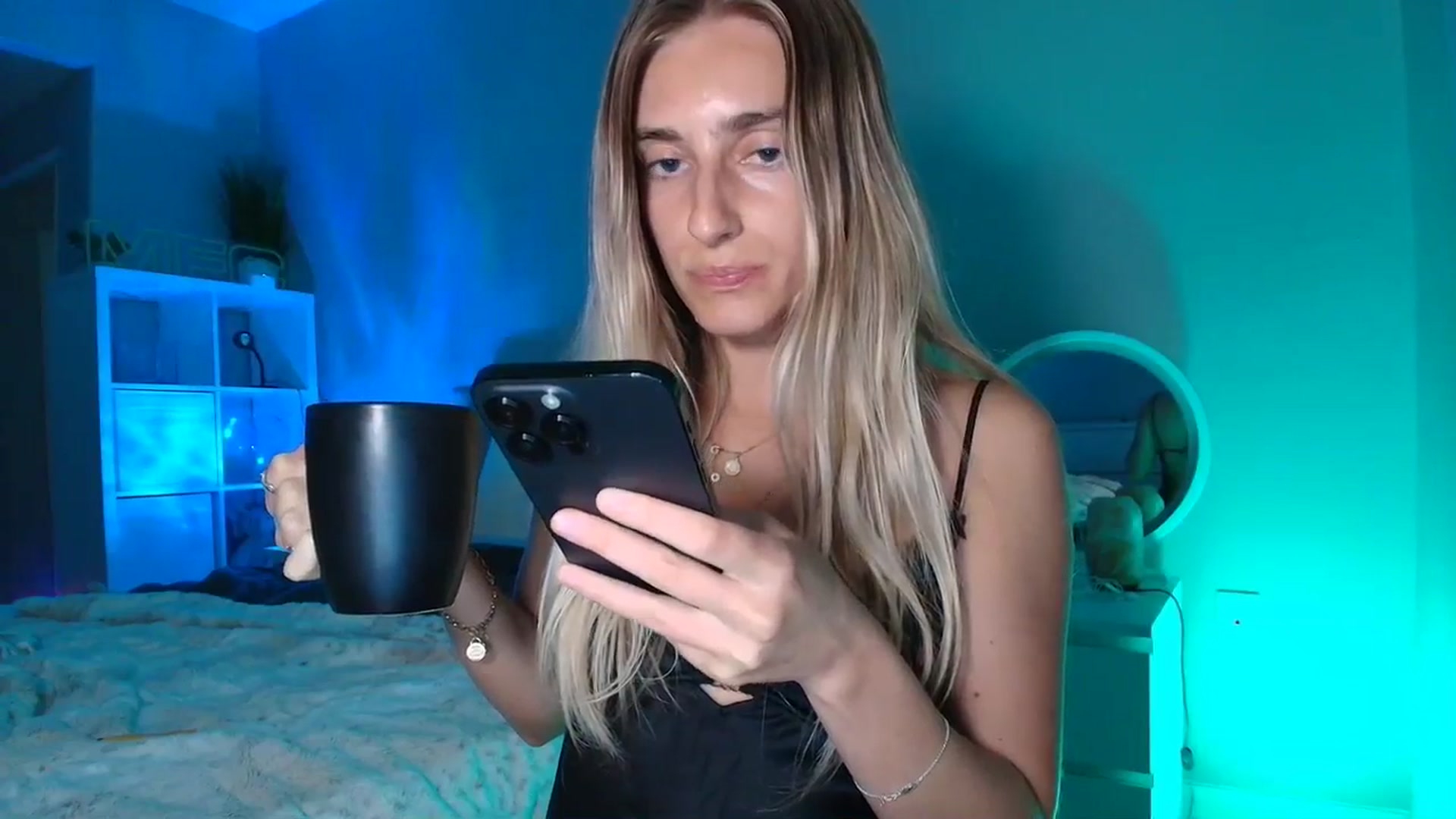 Gallery image thumbnail from Irina_VQ's myfreecams stream on, 03/29/2026, 09:00 image 18 of 20