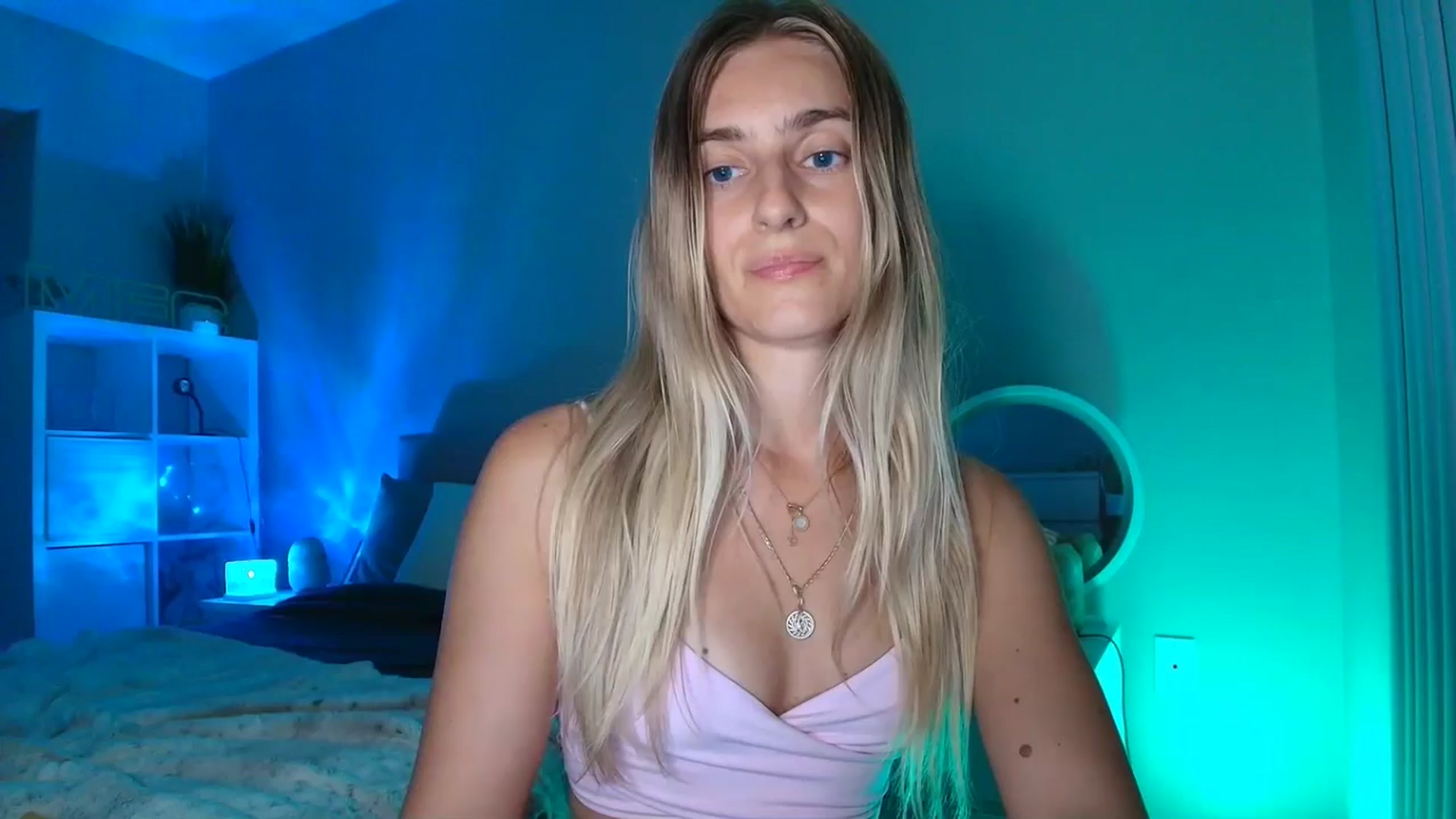 Gallery image thumbnail from Irina_VQ's myfreecams stream on, 03/30/2026, 06:56 image 11 of 20