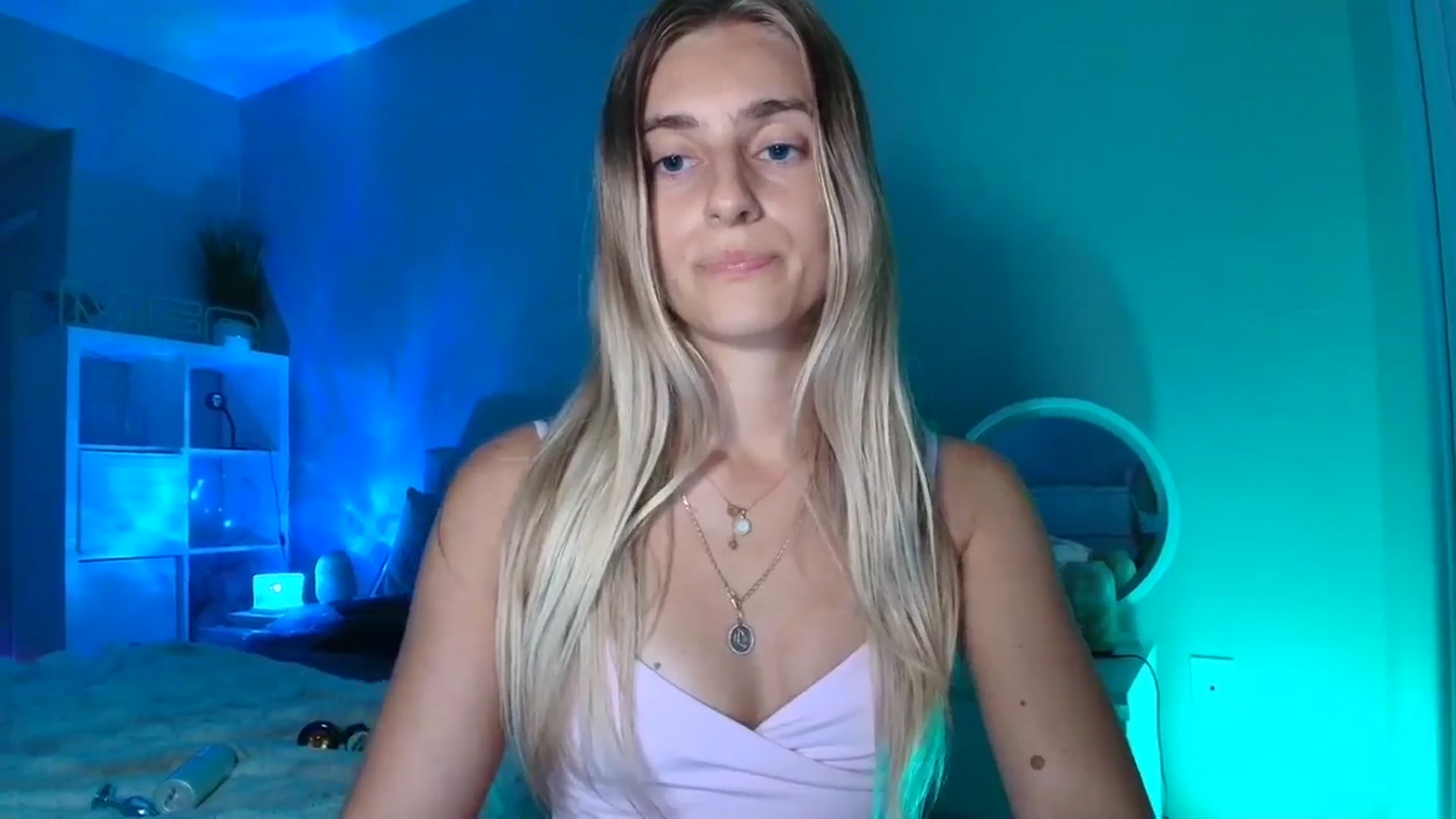 Gallery image thumbnail from Irina_VQ's myfreecams stream on, 03/30/2026, 07:59 image 8 of 20