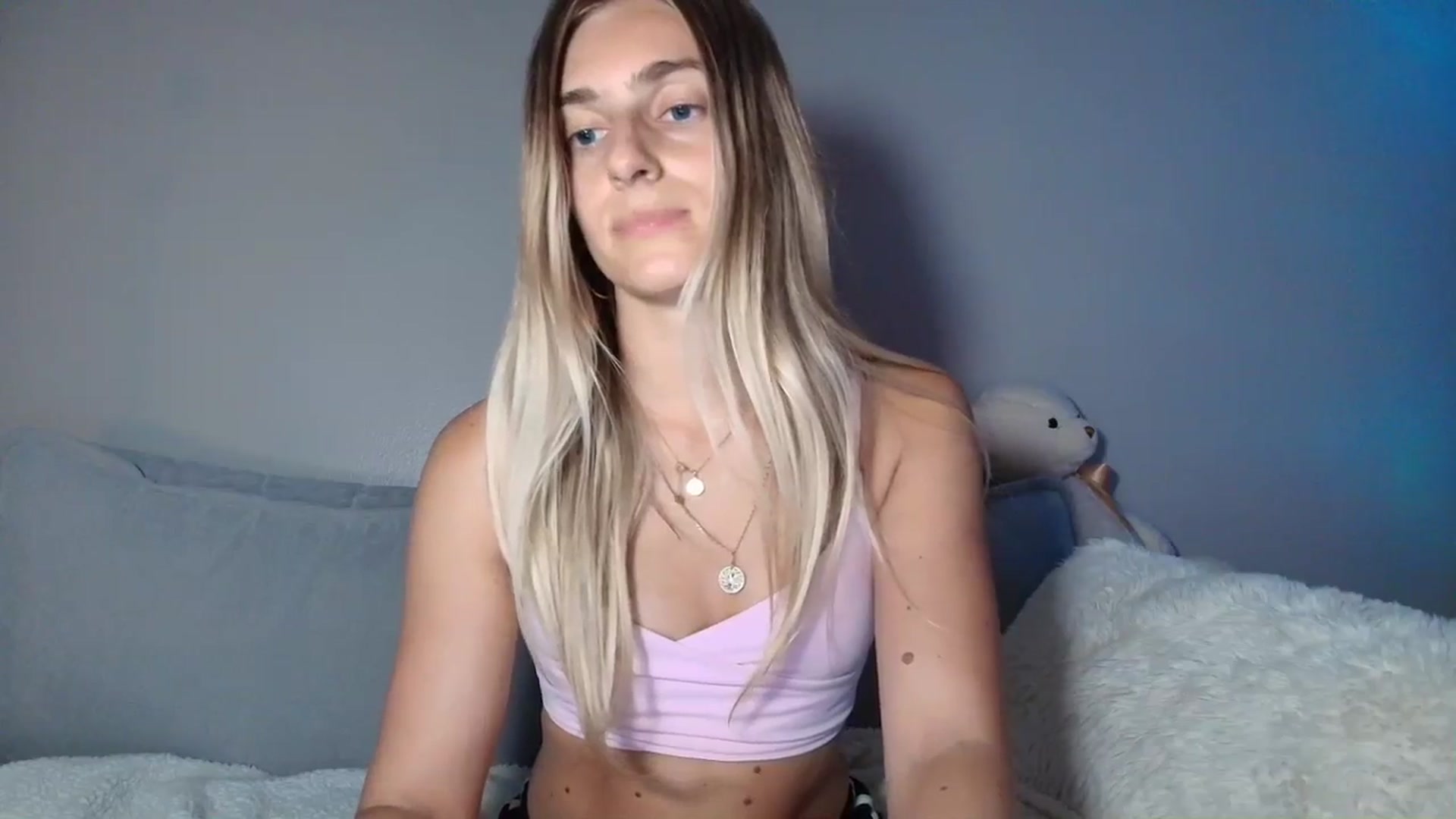Gallery image thumbnail from Irina_VQ's myfreecams stream on, 03/31/2026, 06:04 image 3 of 20