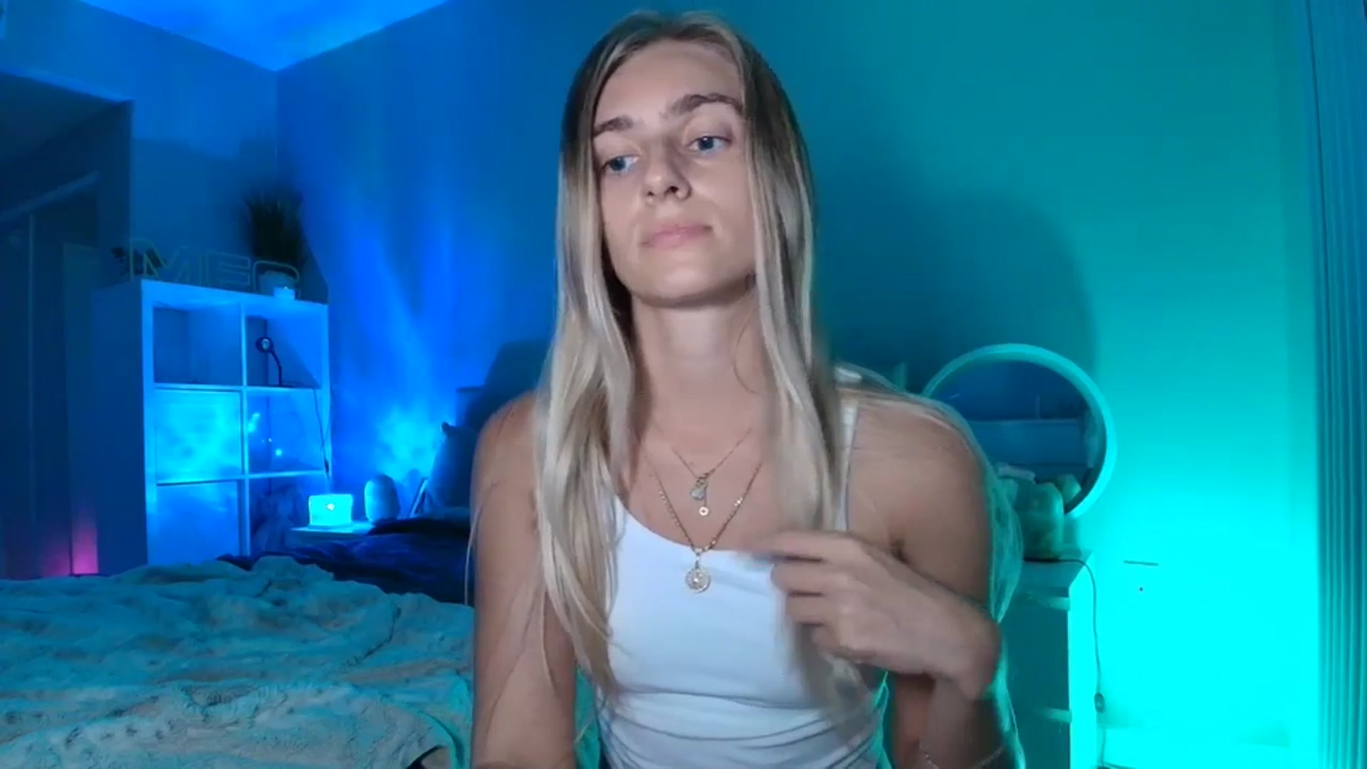 Gallery image thumbnail from Irina_VQ's myfreecams stream on, 04/03/2026, 06:11 image 12 of 20