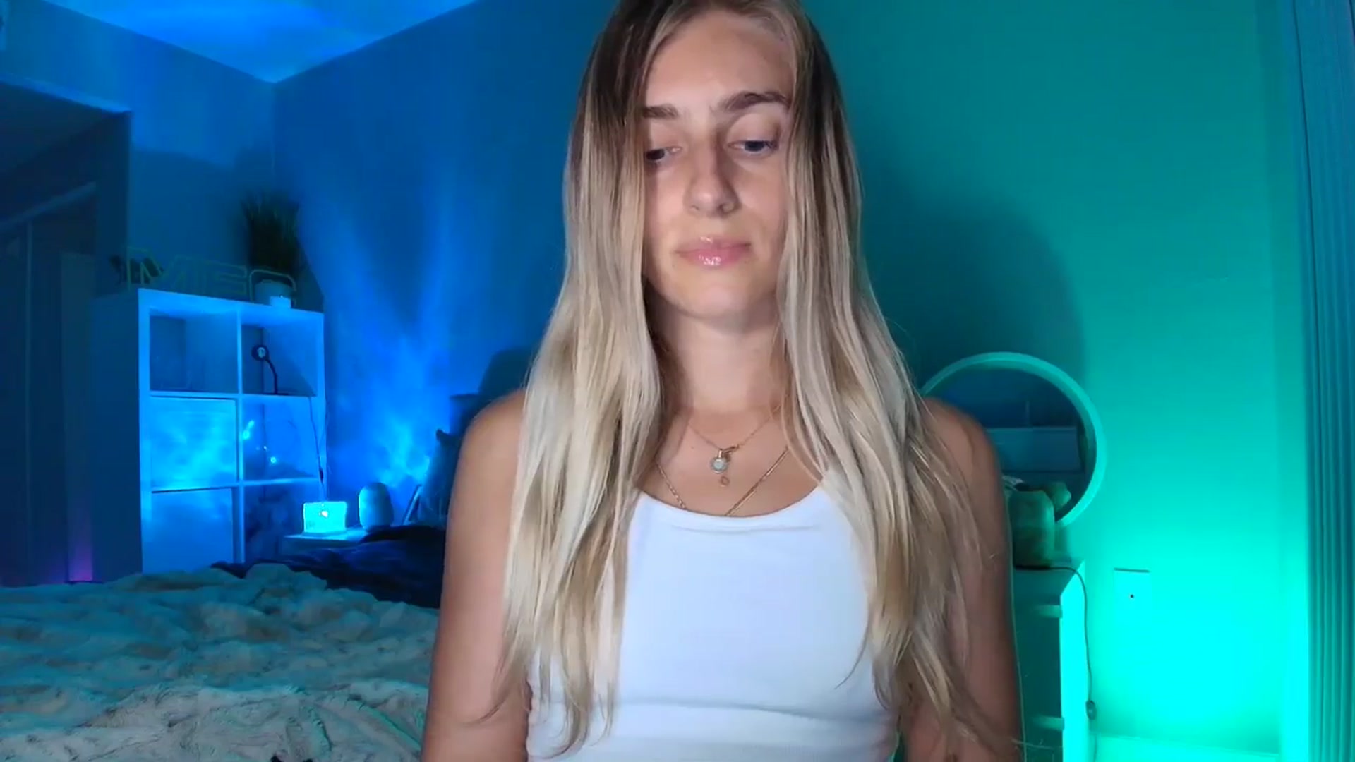 Gallery image thumbnail from Irina_VQ's myfreecams stream on, 04/03/2026, 06:58 image 17 of 20