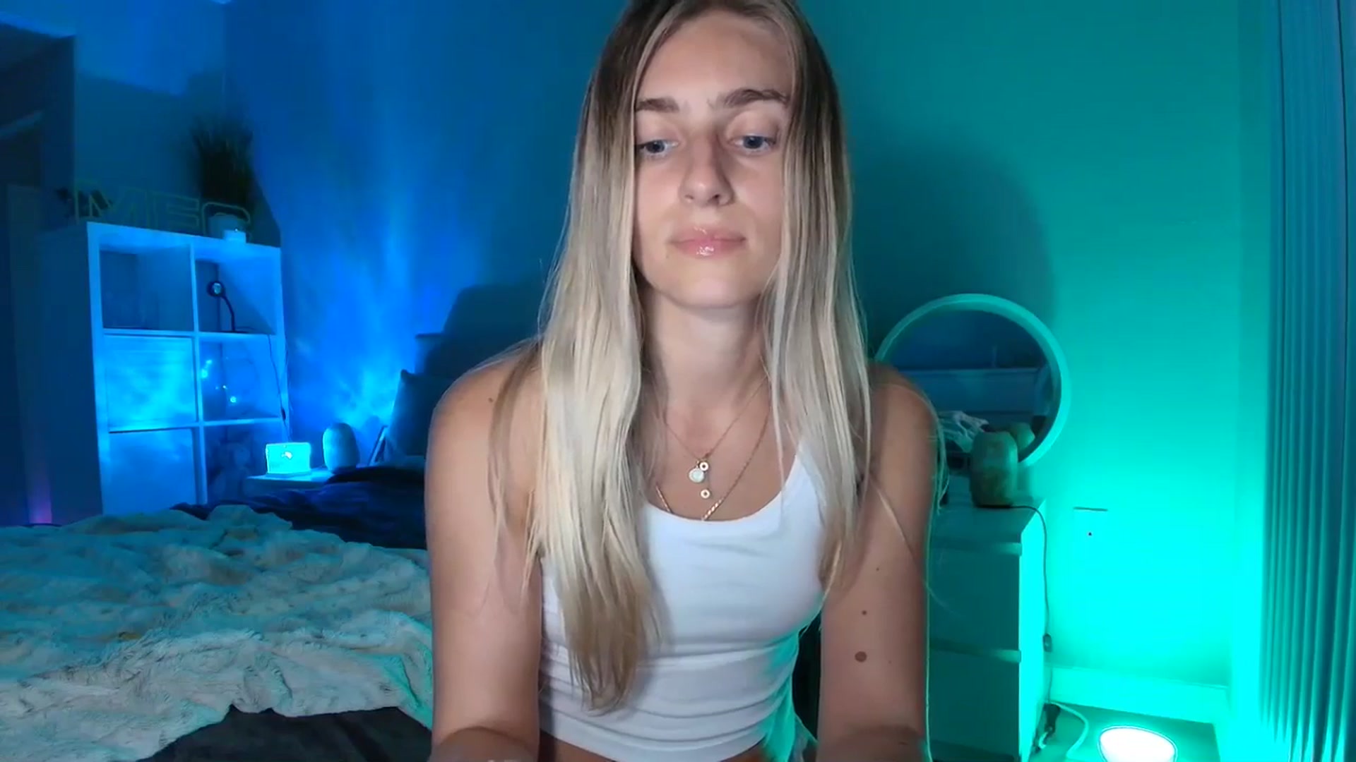 Gallery image thumbnail from Irina_VQ's myfreecams stream on, 04/03/2026, 06:58 image 13 of 20