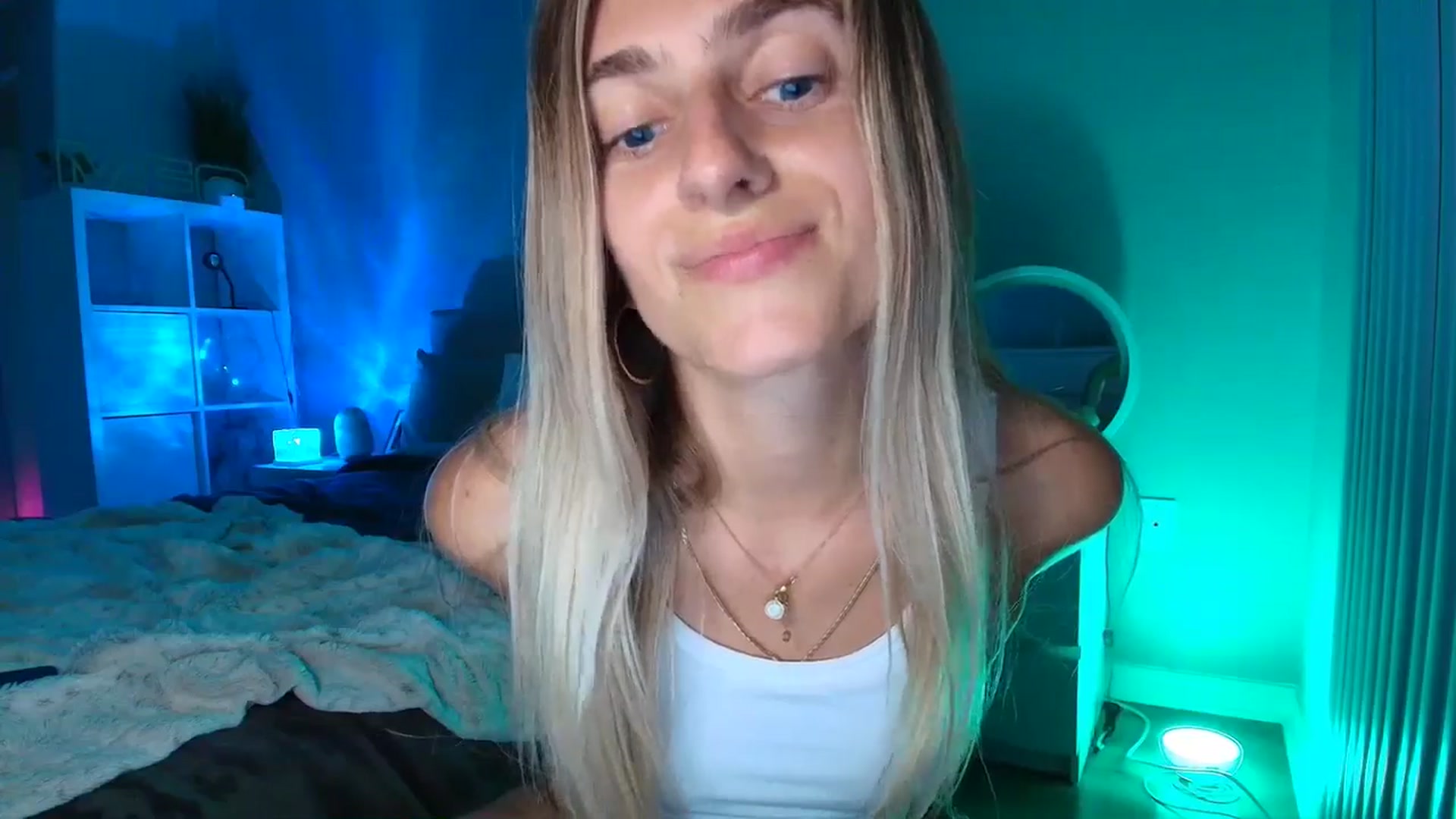 Gallery image thumbnail from Irina_VQ's myfreecams stream on, 04/03/2026, 06:58 image 3 of 20