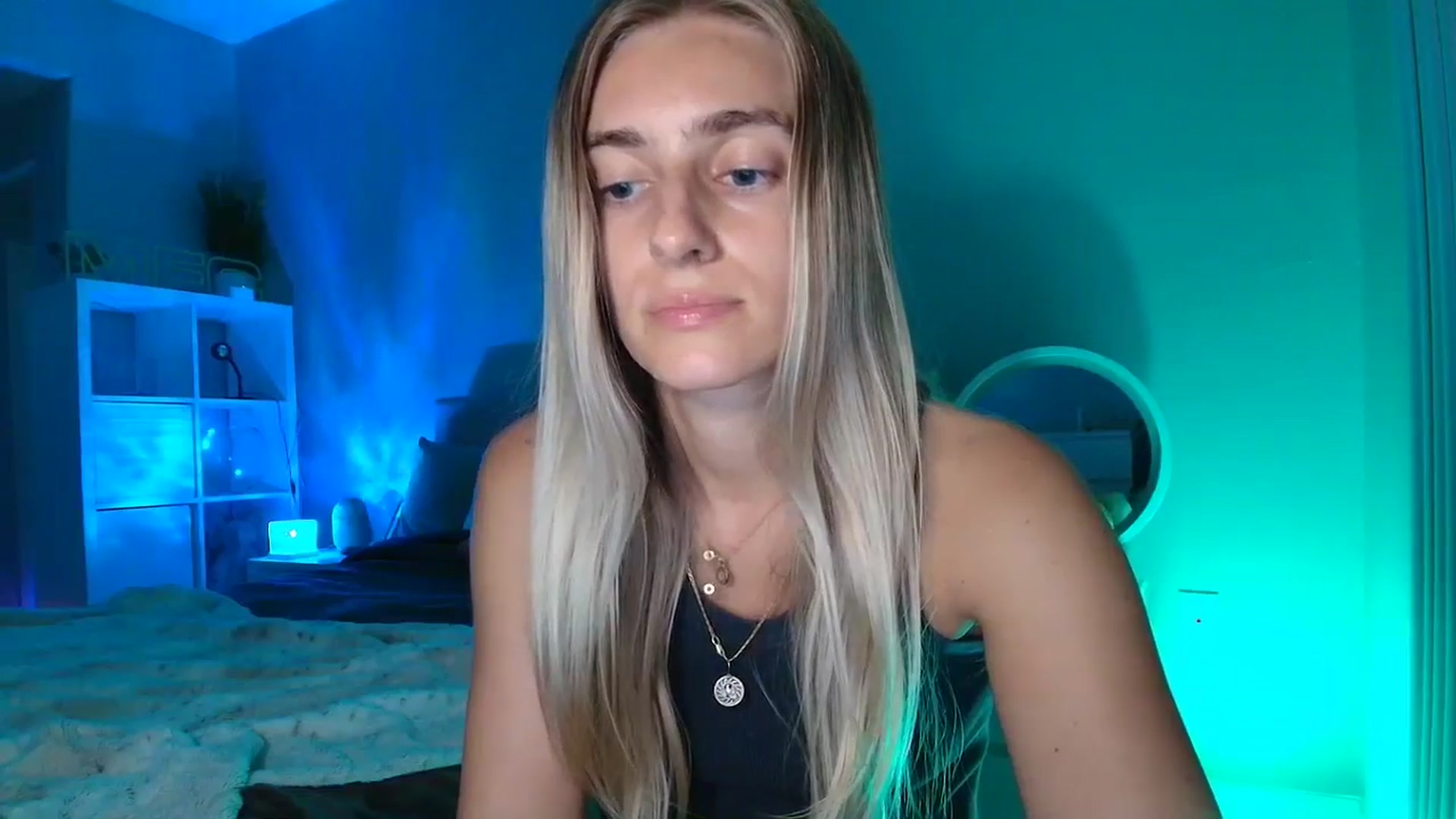 Gallery image thumbnail from Irina_VQ's myfreecams stream on, 04/04/2026, 08:40 image 4 of 20