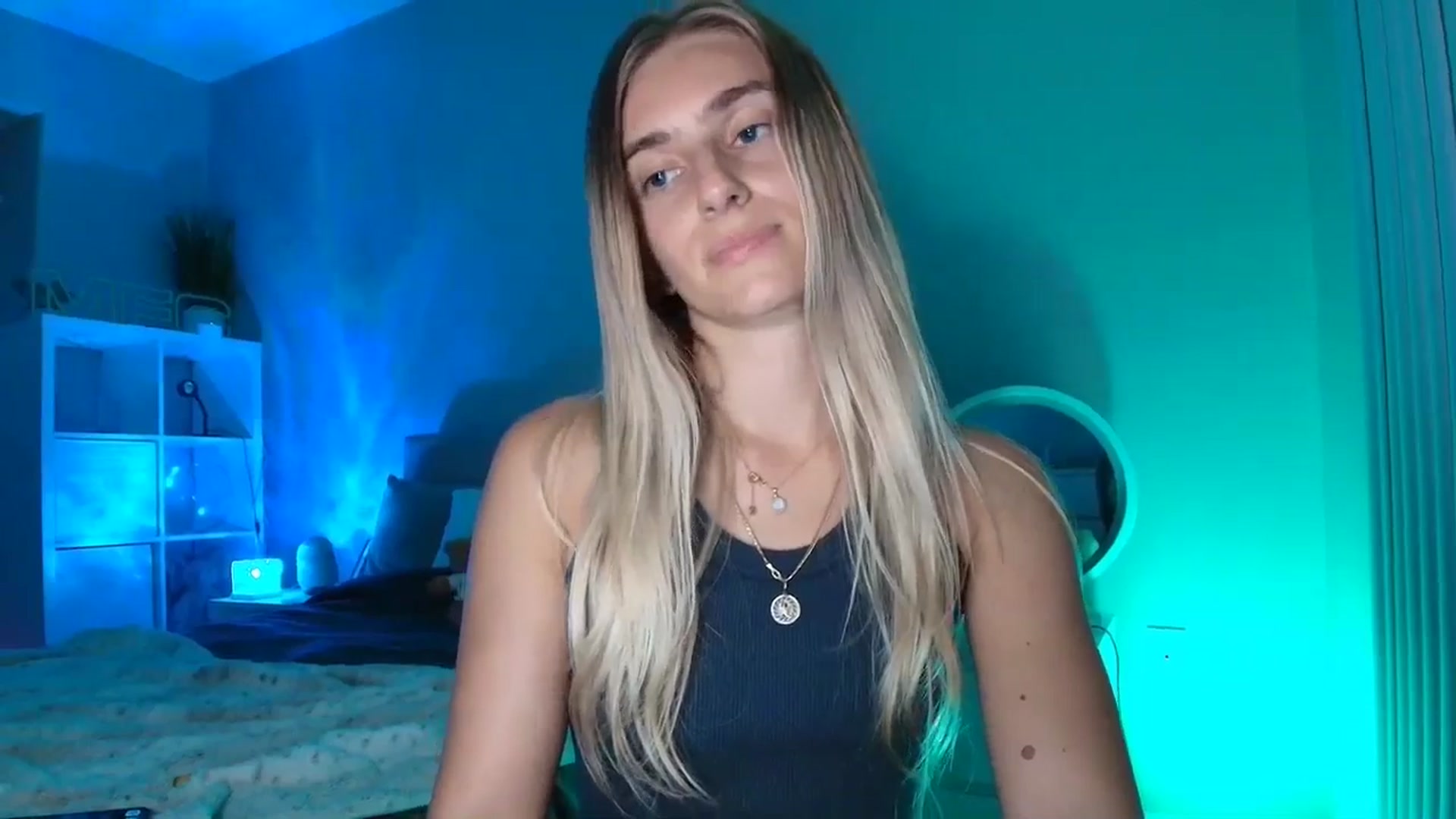 Gallery image thumbnail from Irina_VQ's myfreecams stream on, 04/04/2026, 08:40 image 9 of 20