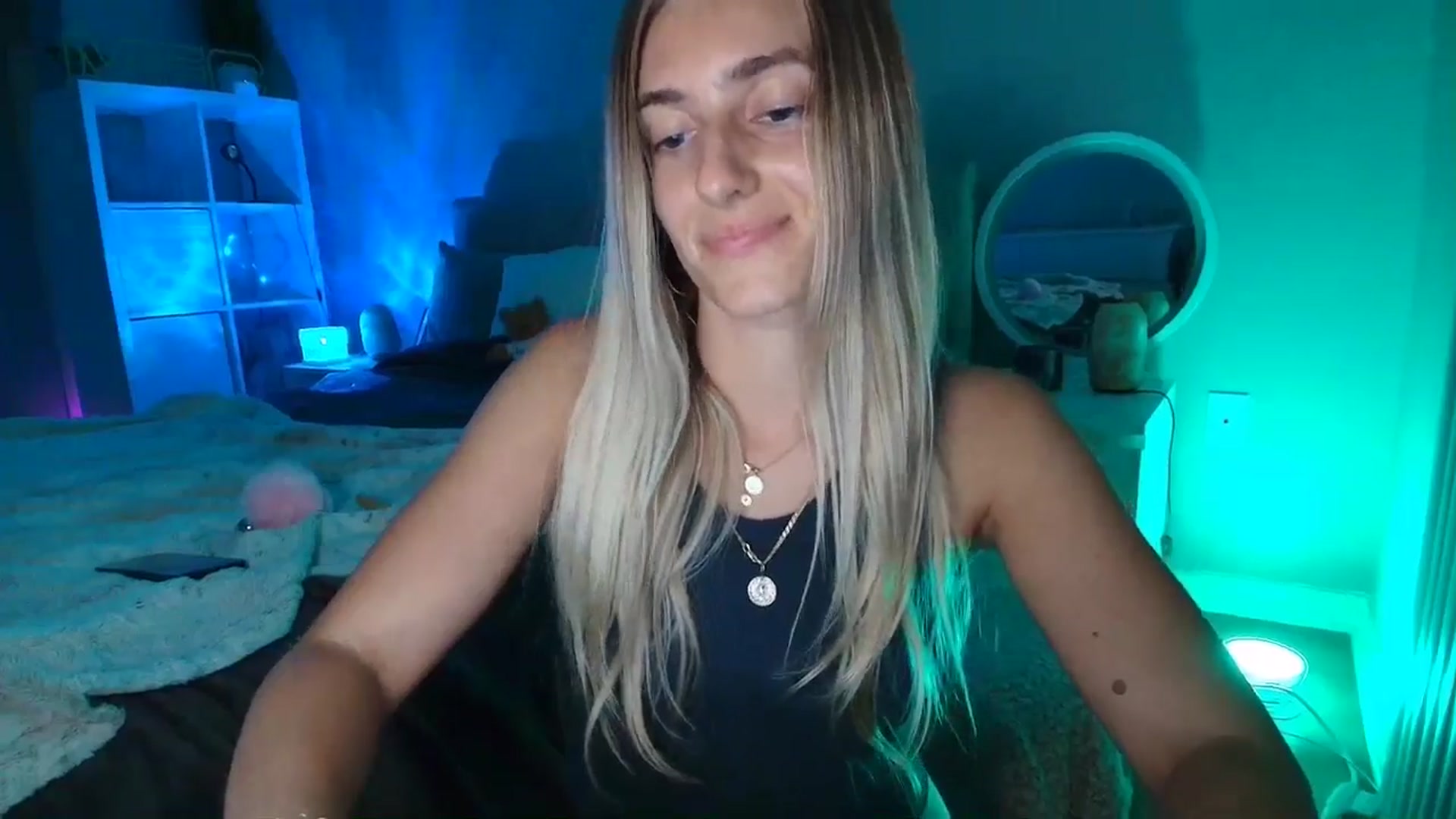 Gallery image thumbnail from Irina_VQ's myfreecams stream on, 04/04/2026, 08:40 image 12 of 20