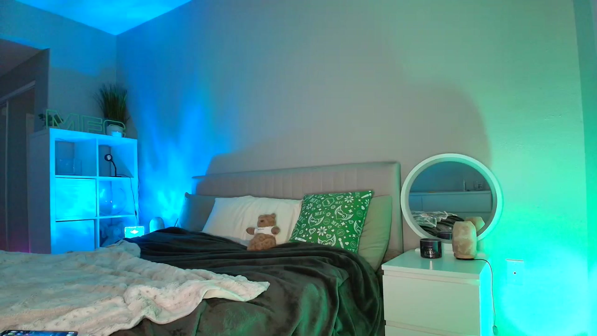 Gallery image thumbnail from Irina_VQ's myfreecams stream on, 04/05/2026, 04:02 image 19 of 20