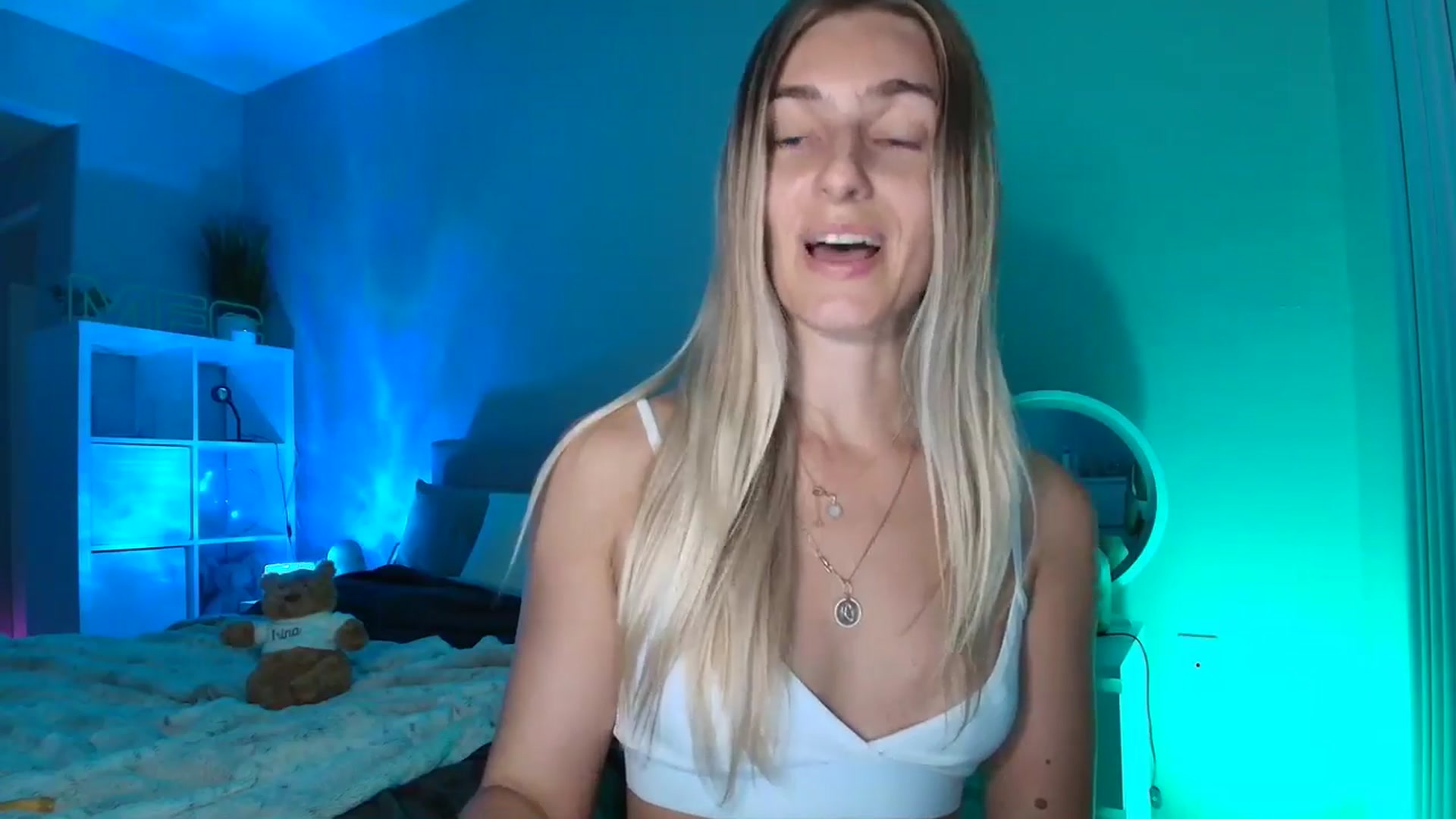 Gallery image thumbnail from Irina_VQ's myfreecams stream on, 04/05/2026, 08:24 image 9 of 20