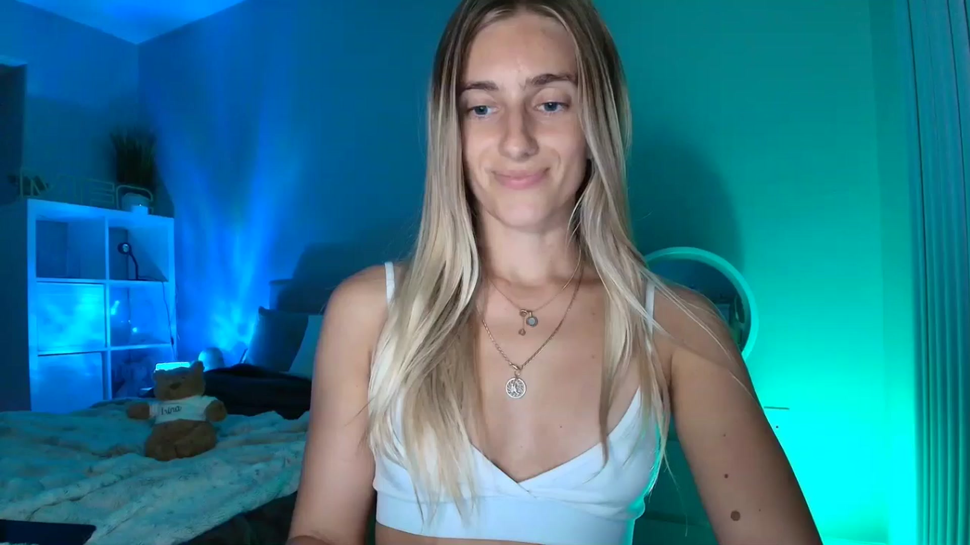 Gallery image thumbnail from Irina_VQ's myfreecams stream on, 04/05/2026, 08:24 image 13 of 20