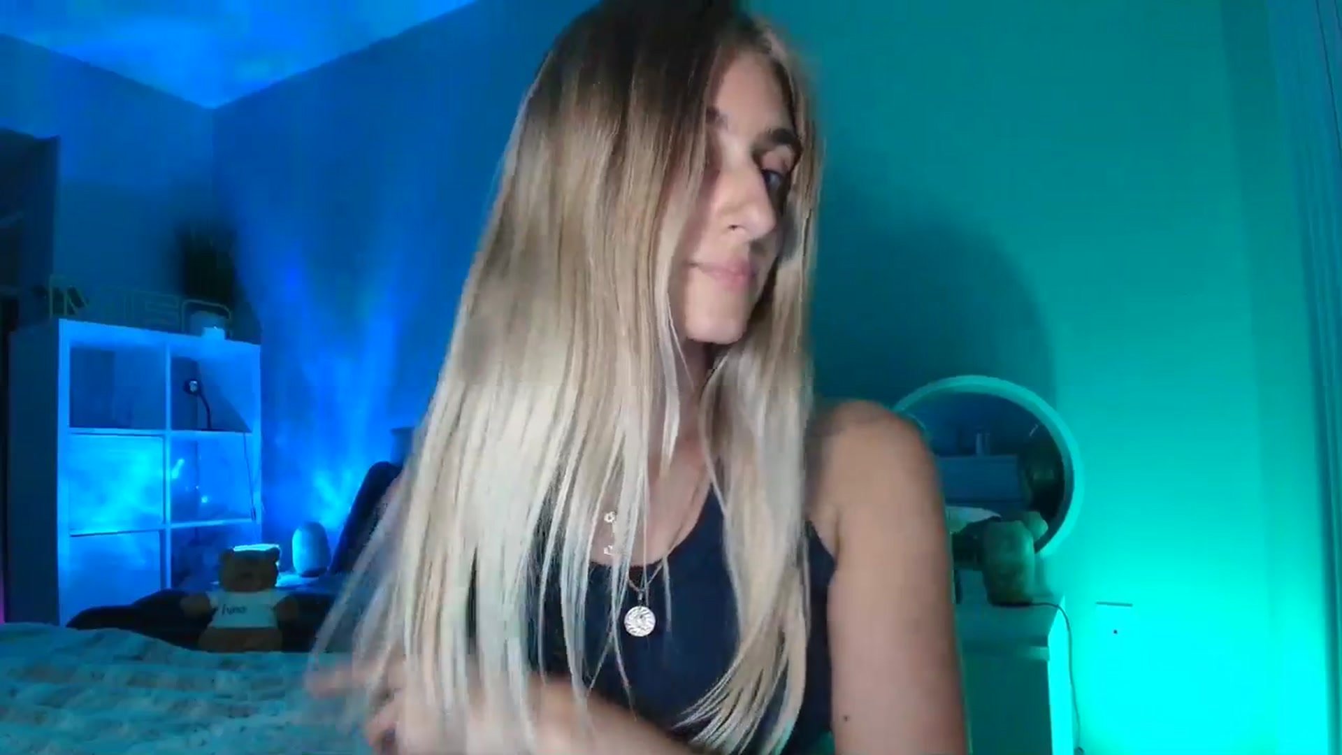 Gallery image thumbnail from Irina_VQ's myfreecams stream on, 04/07/2026, 07:10 image 15 of 20