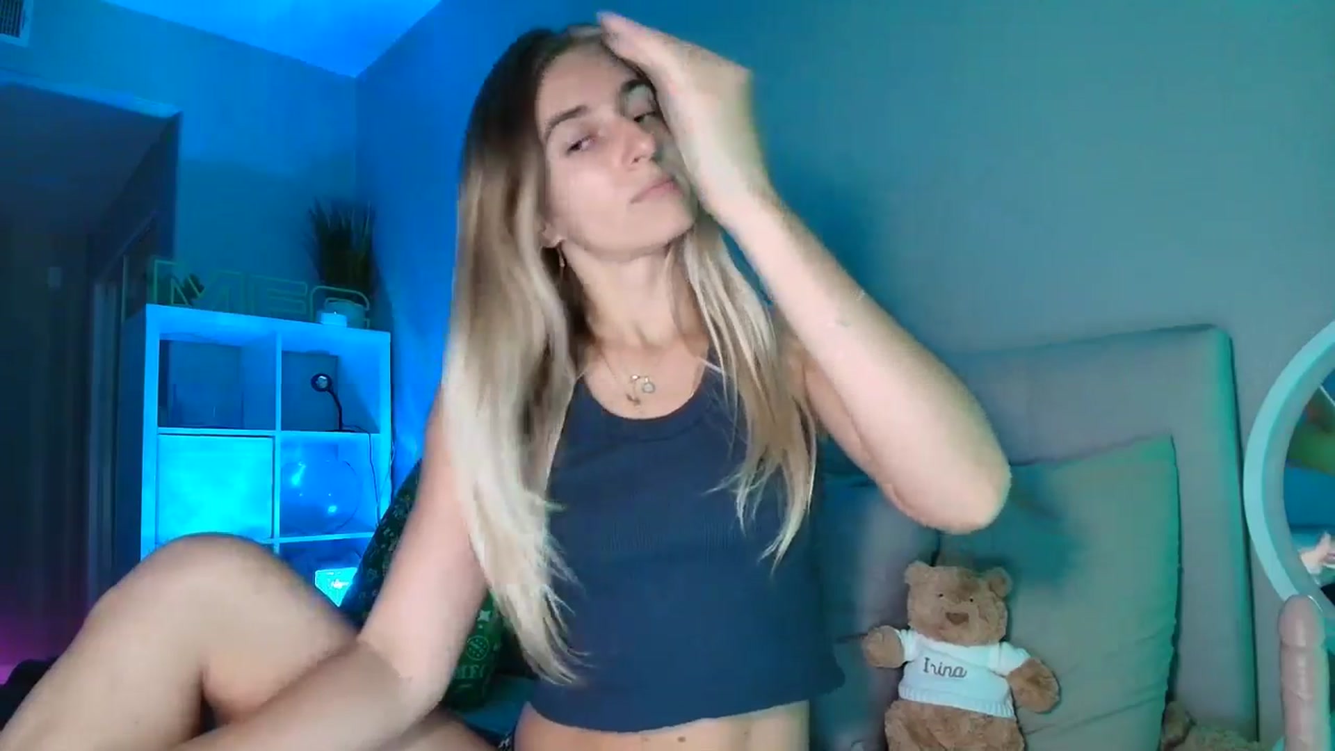 Gallery image thumbnail from Irina_VQ's myfreecams stream on, 04/07/2026, 09:25 image 12 of 20