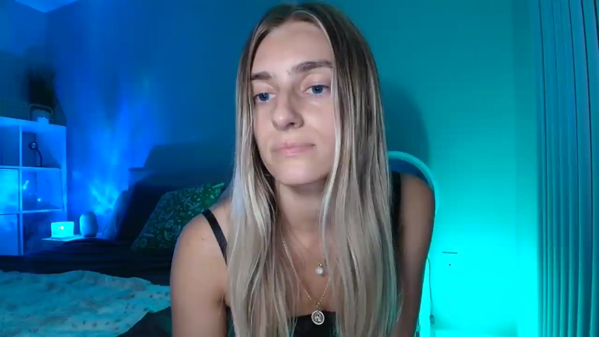 Gallery image thumbnail from Irina_VQ's myfreecams stream on, 04/08/2026, 05:26 image 1 of 20