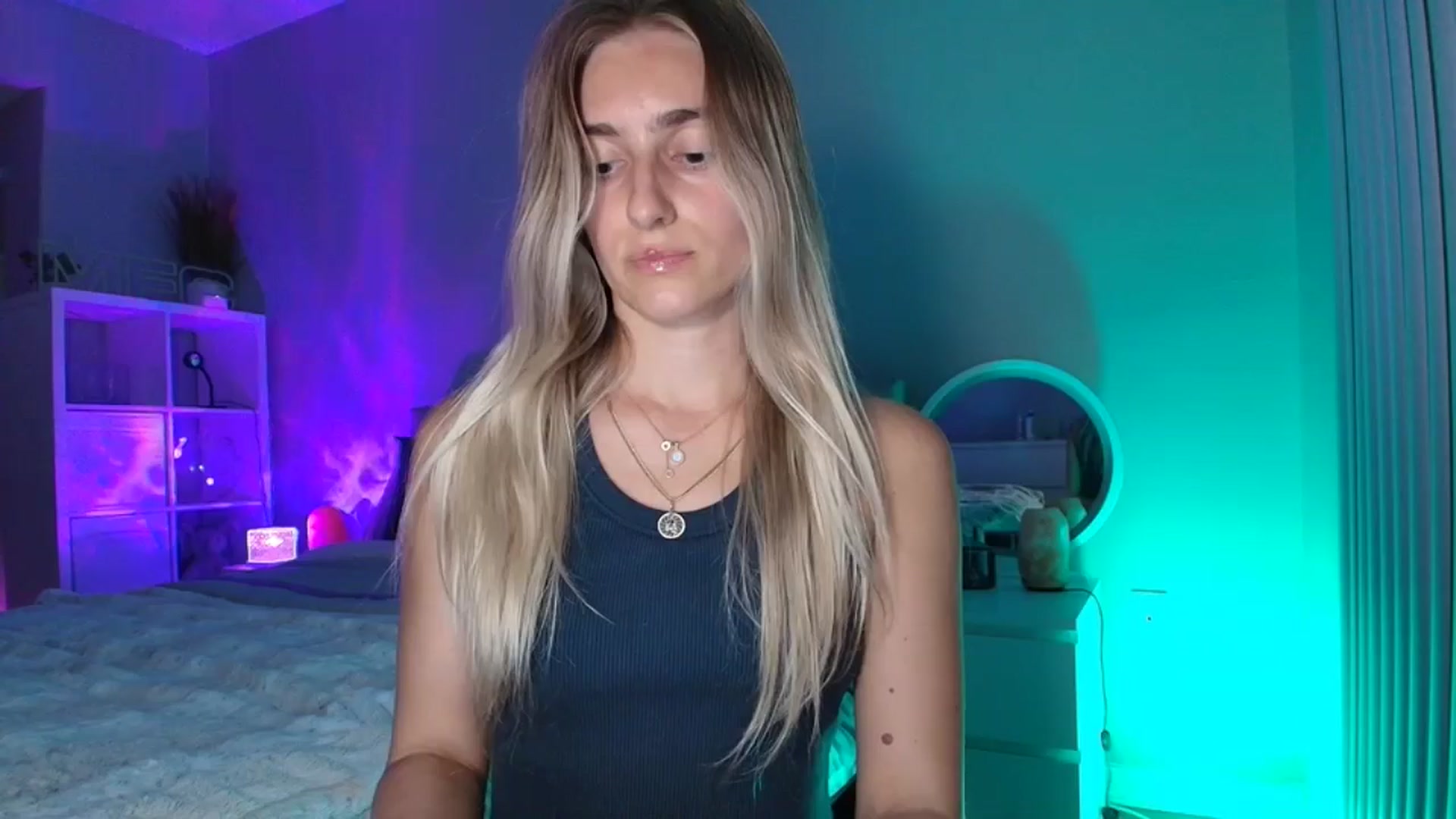 Gallery image thumbnail from Irina_VQ's myfreecams stream on, 04/18/2026, 06:47 image 9 of 20