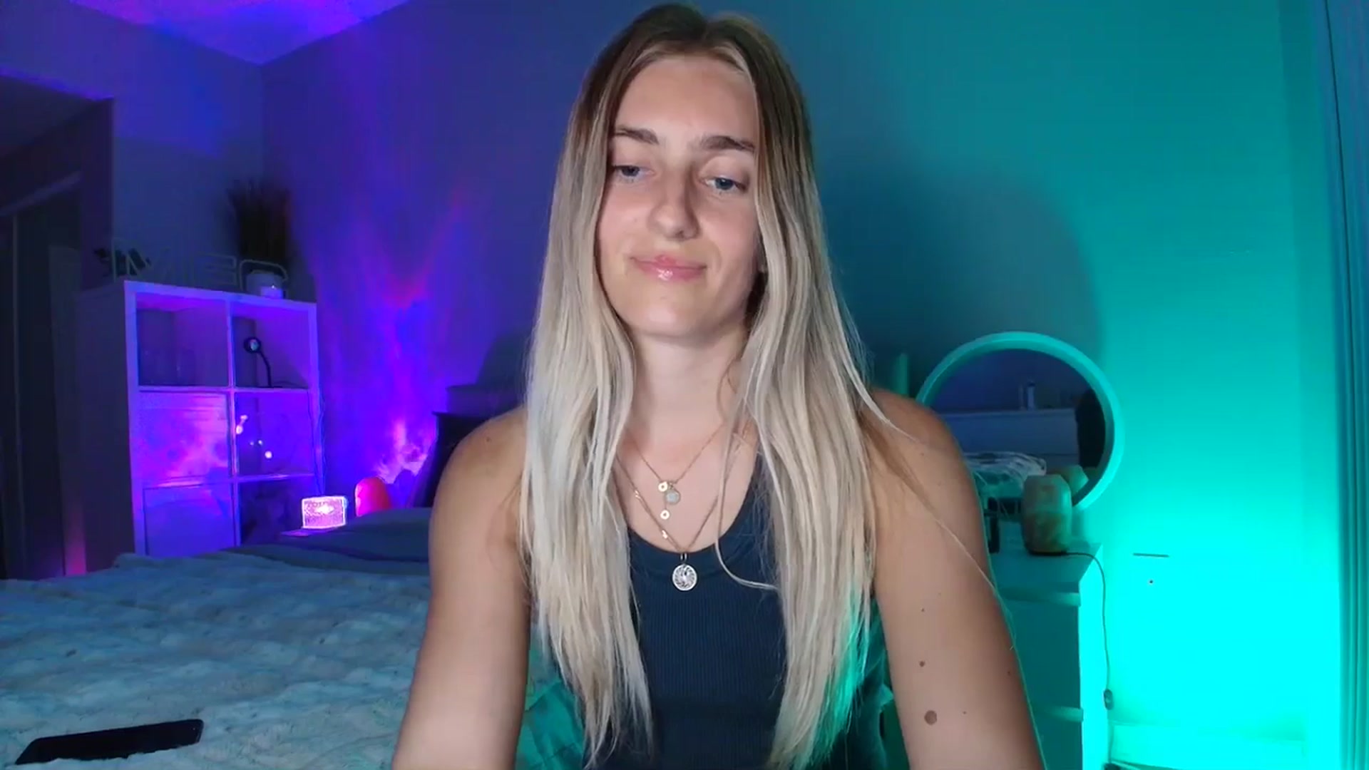 Gallery image thumbnail from Irina_VQ's myfreecams stream on, 04/18/2026, 07:09 image 5 of 20
