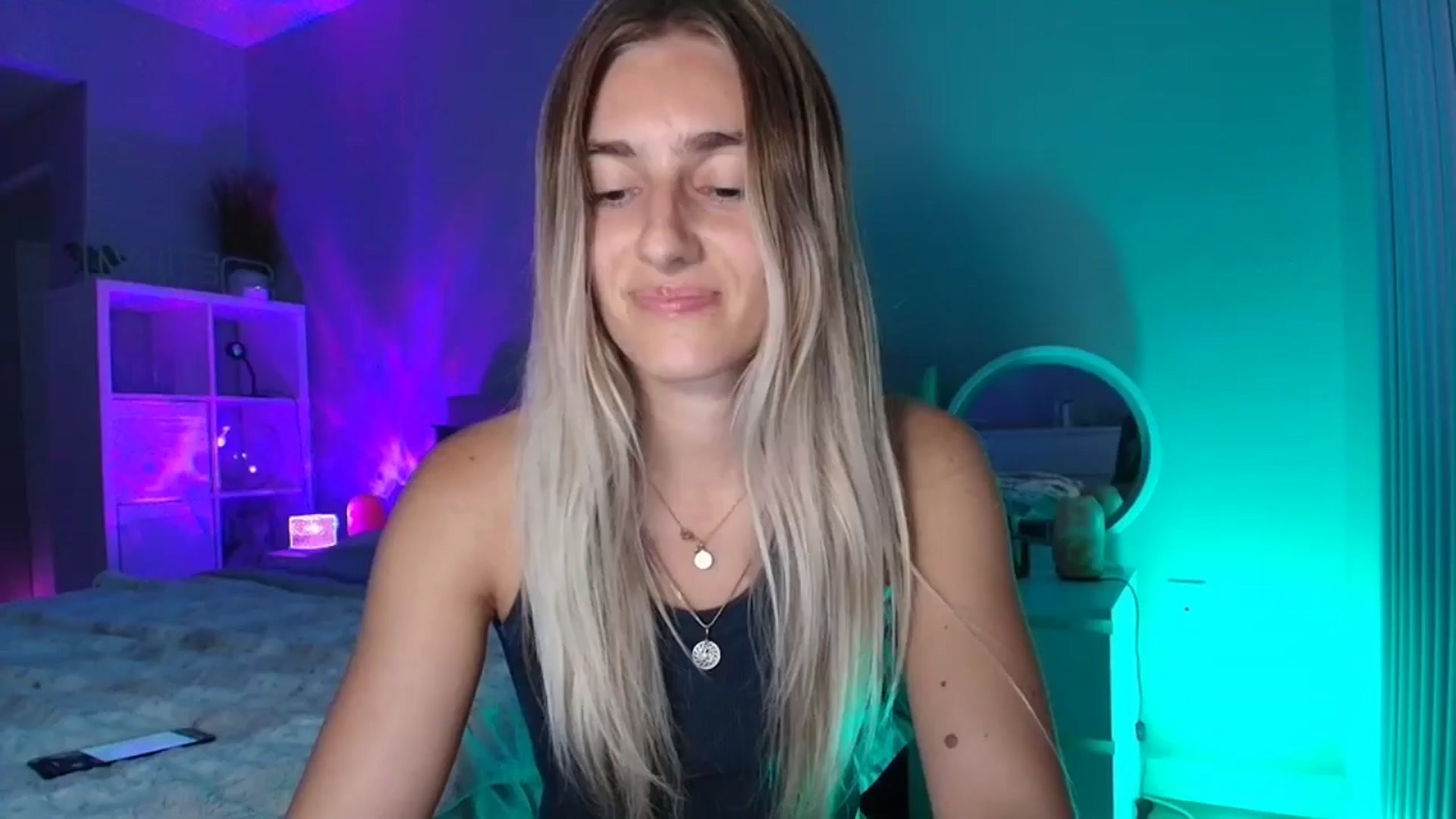 Gallery image thumbnail from Irina_VQ's myfreecams stream on, 04/18/2026, 08:26 image 5 of 20