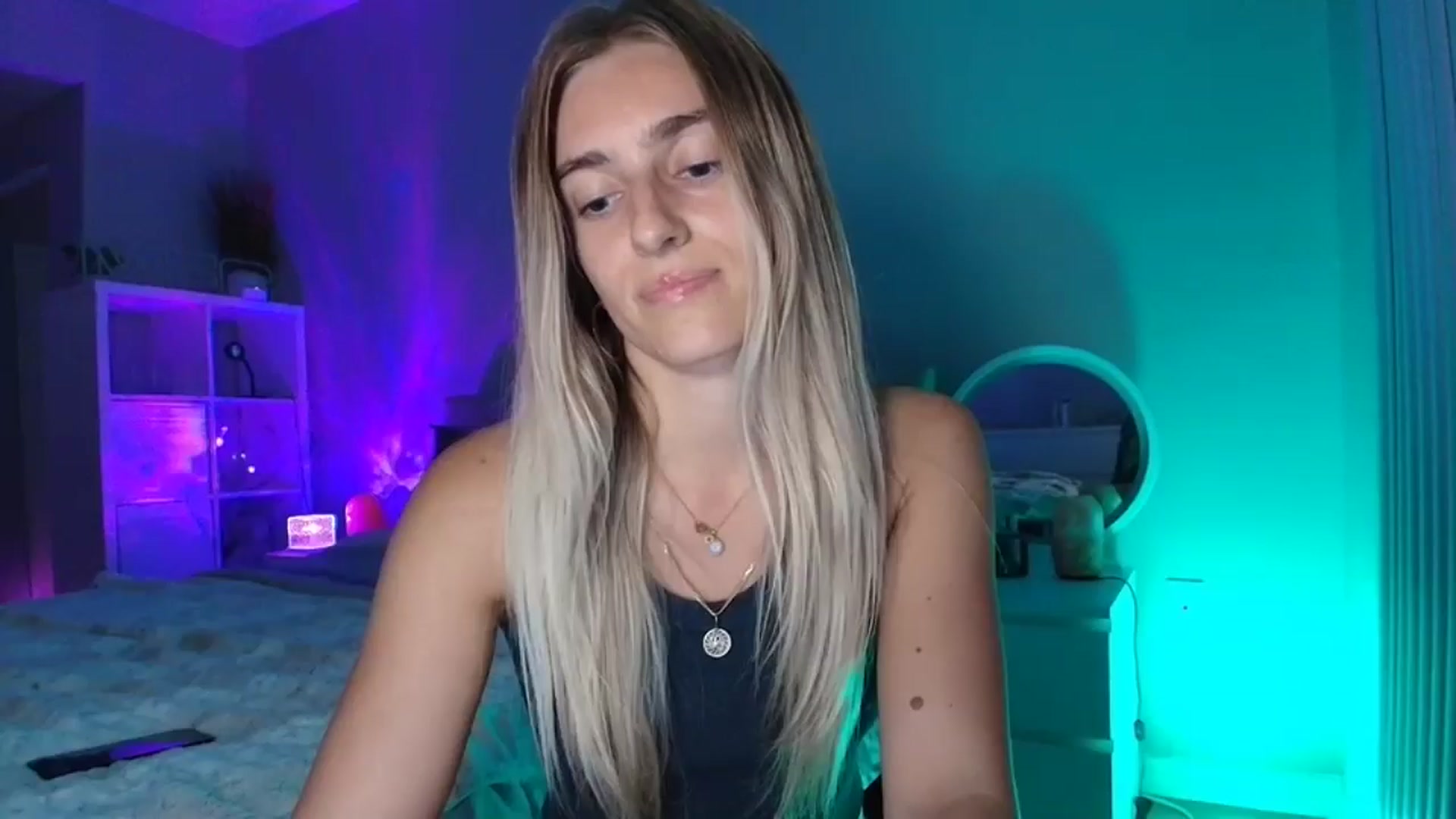 Gallery image thumbnail from Irina_VQ's myfreecams stream on, 04/18/2026, 08:26 image 7 of 20