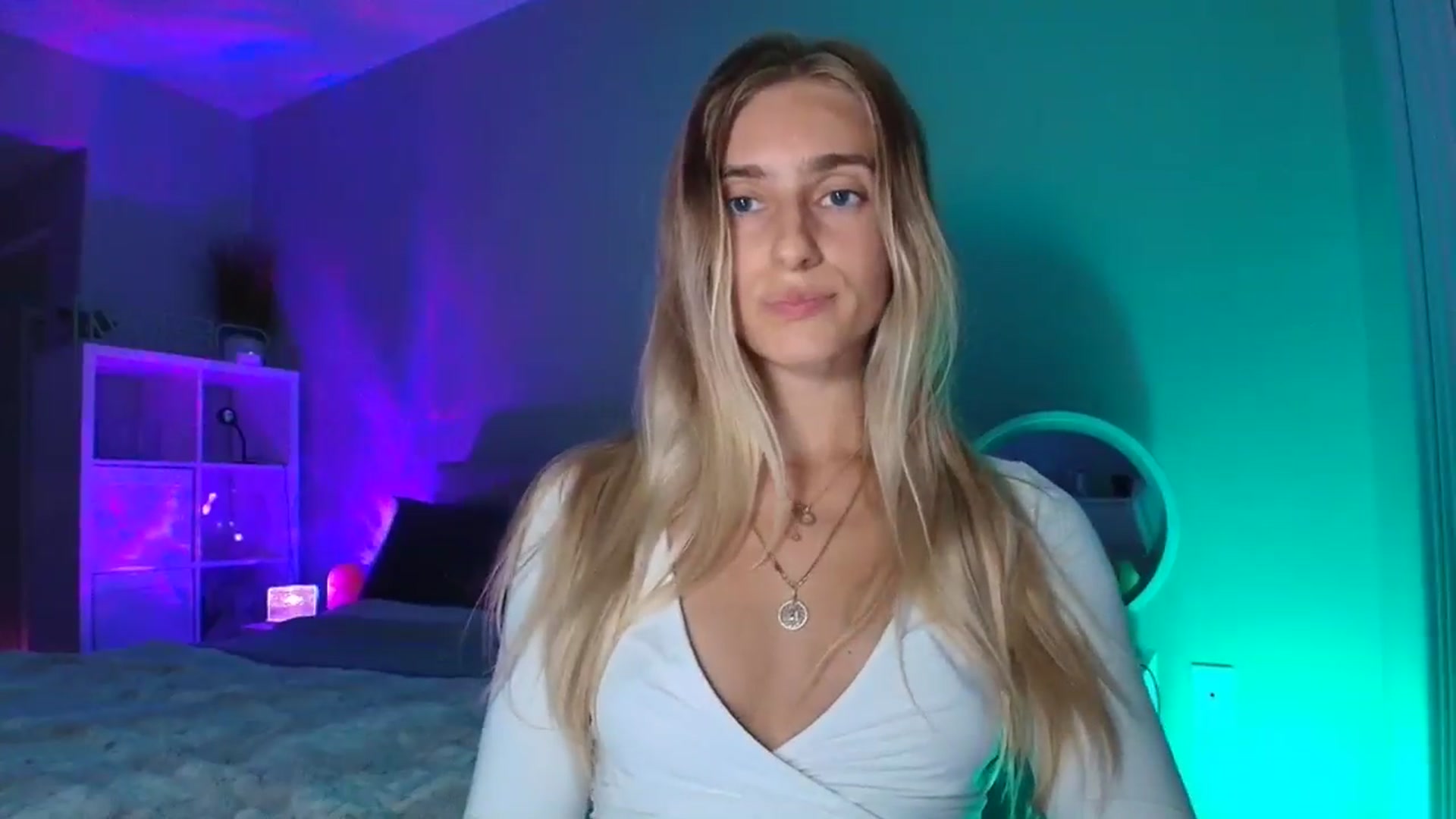 Gallery image thumbnail from Irina_VQ's myfreecams stream on, 04/20/2026, 05:07 image 13 of 20