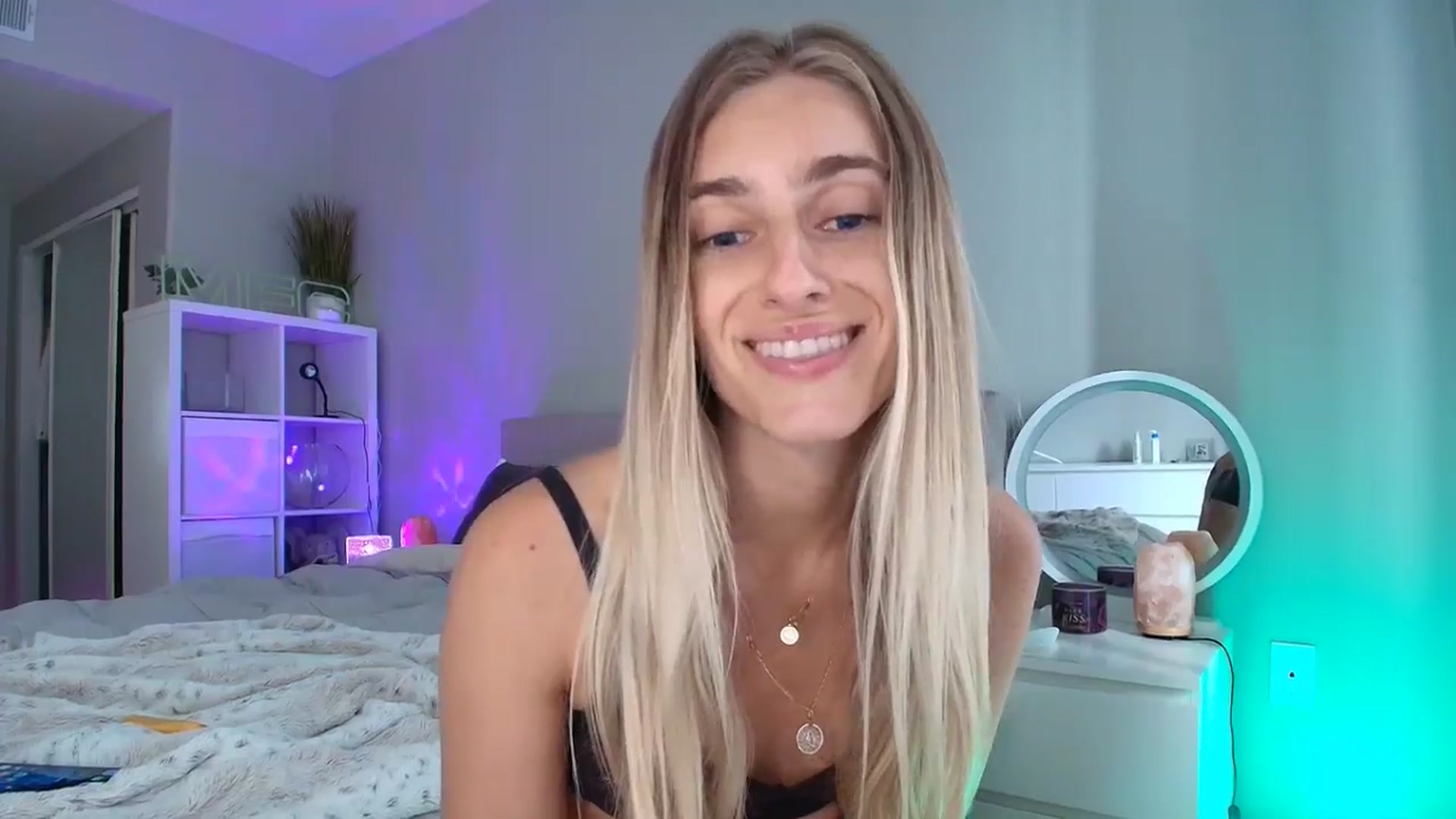Gallery image thumbnail from Irina_VQ's myfreecams stream on, 05/02/2026, 23:35 image 2 of 20