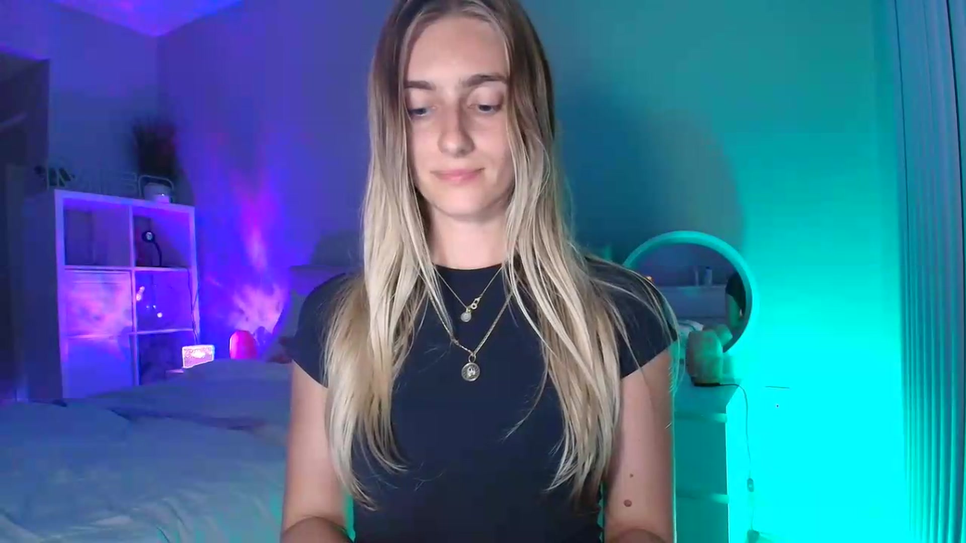 Gallery image thumbnail from Irina_VQ's myfreecams stream on, 06/12/2026, 06:11 image 17 of 20