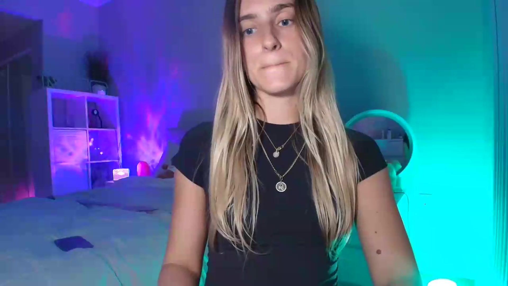 Gallery image thumbnail from Irina_VQ's myfreecams stream on, 06/12/2026, 06:11 image 3 of 20