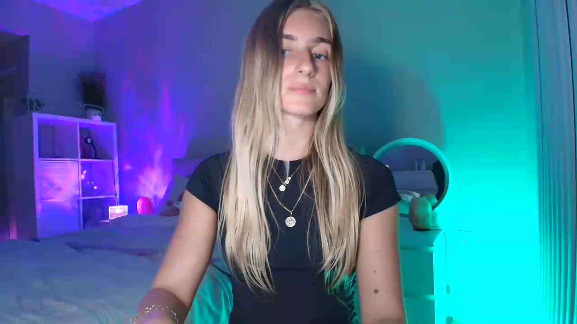 Gallery image thumbnail from Irina_VQ's myfreecams stream on, 06/12/2026, 06:11 image 19 of 20