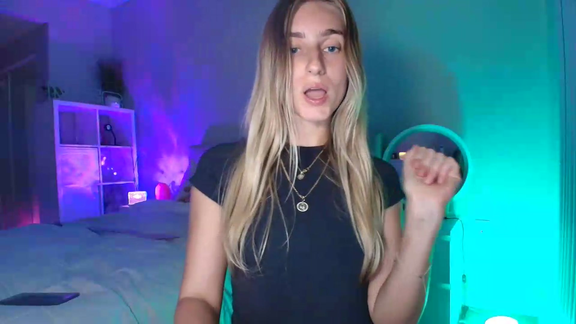 Gallery image thumbnail from Irina_VQ's myfreecams stream on, 06/12/2026, 06:11 image 4 of 20