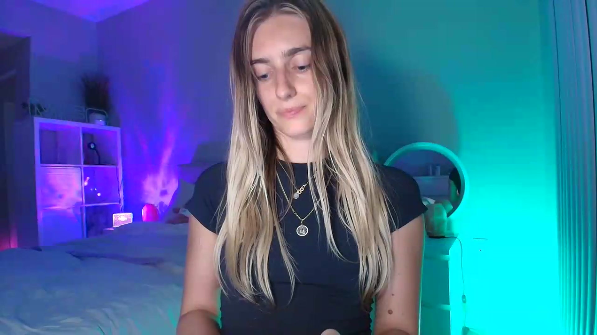 Gallery image thumbnail from Irina_VQ's myfreecams stream on, 06/12/2026, 06:11 image 16 of 20