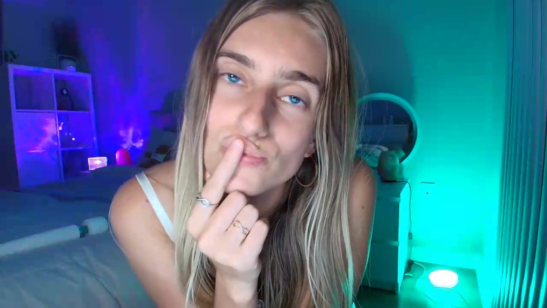 Gallery image thumbnail from Irina_VQ's myfreecams stream on, 06/12/2026, 10:06 image 18 of 20