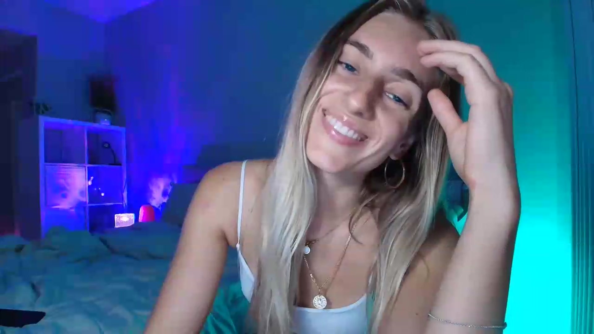 Gallery image thumbnail from Irina_VQ's myfreecams stream on, 06/15/2026, 06:13 image 15 of 20