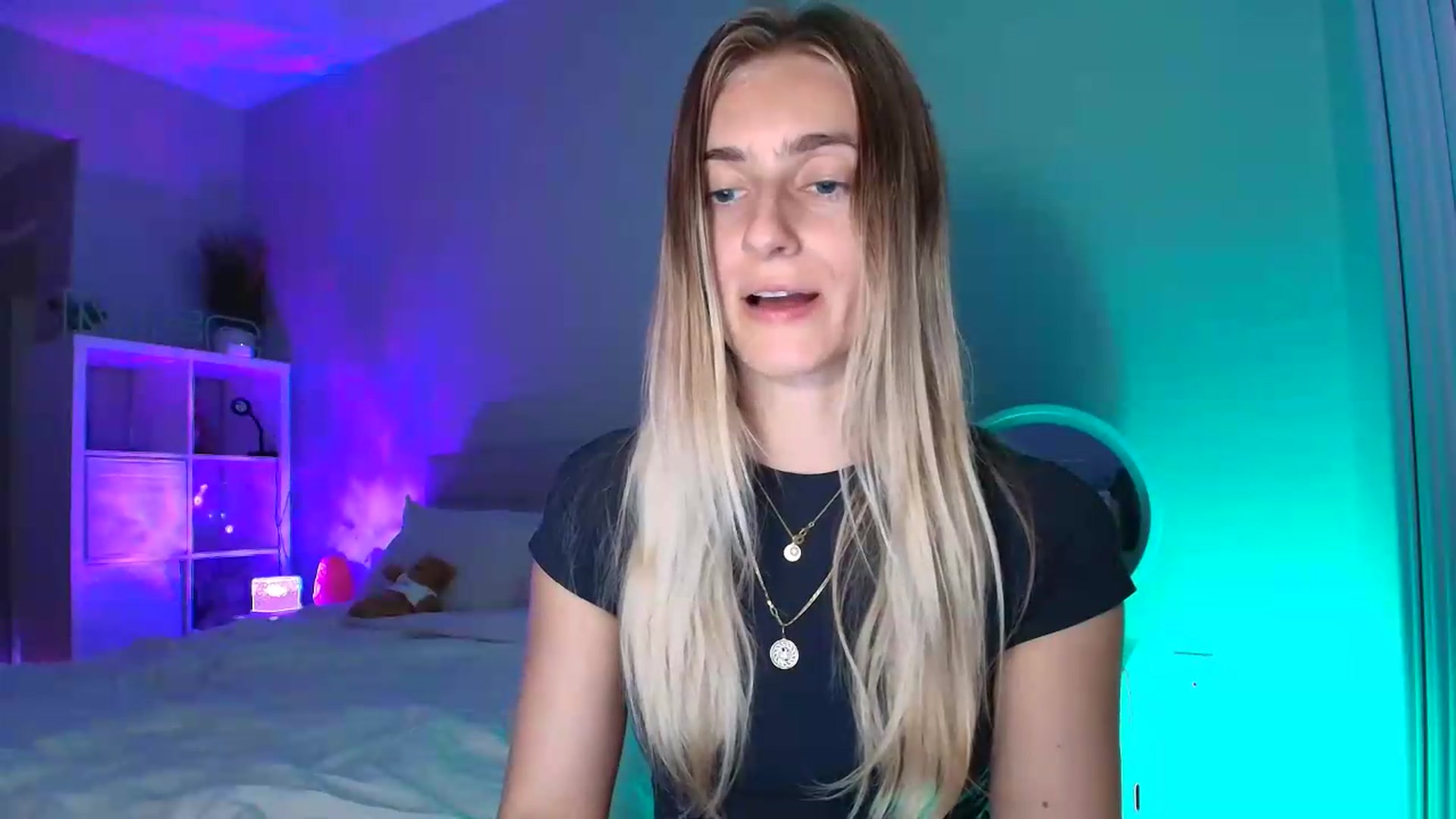Gallery image thumbnail from Irina_VQ's myfreecams stream on, 06/29/2026, 07:45 image 4 of 20