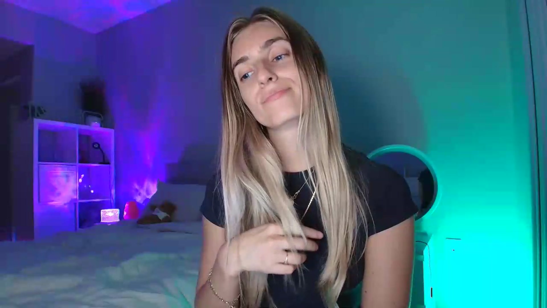 Gallery image thumbnail from Irina_VQ's myfreecams stream on, 06/29/2026, 07:45 image 10 of 20