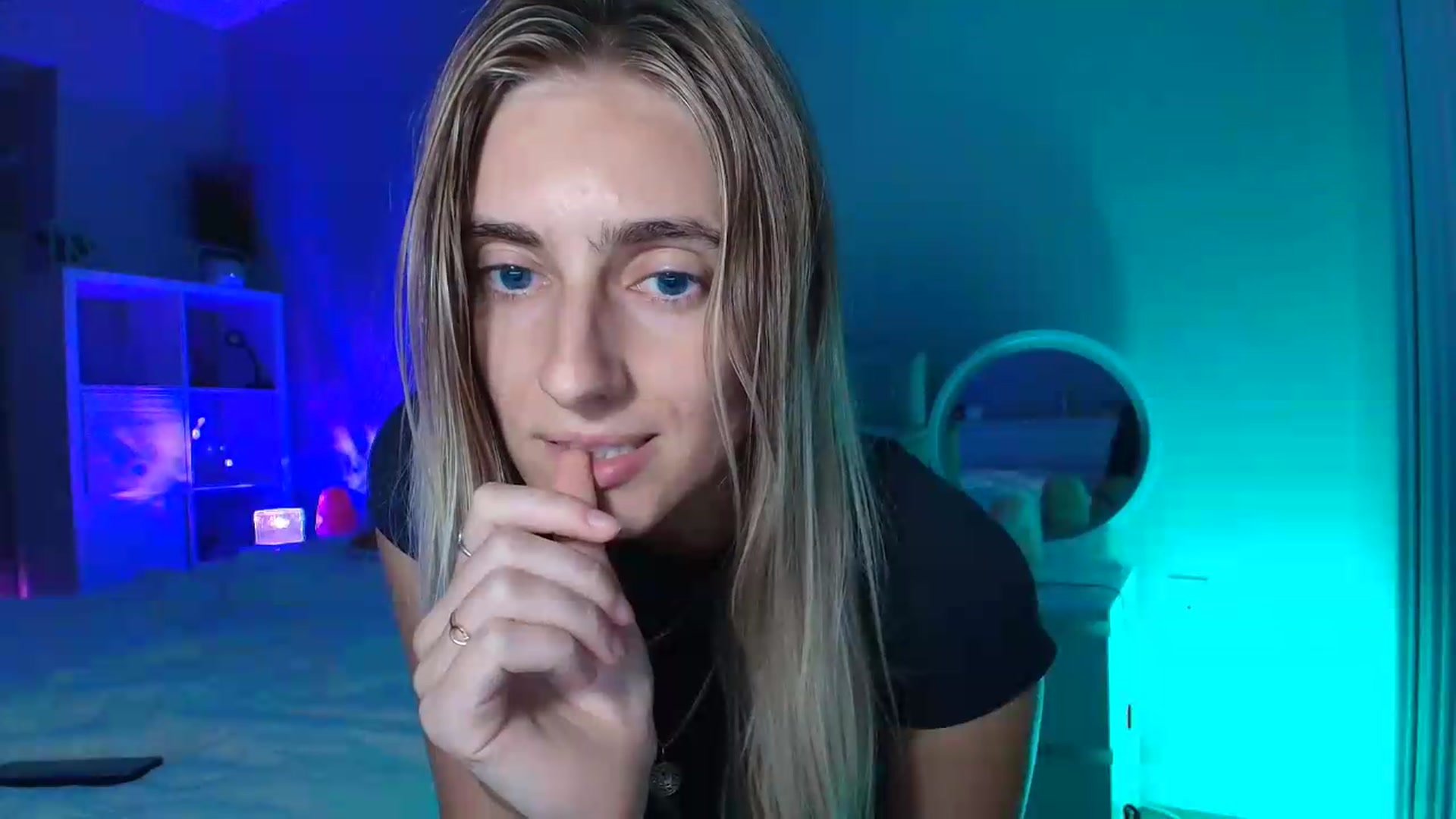 Gallery image thumbnail from Irina_VQ's myfreecams stream on, 06/29/2026, 07:45 image 19 of 20