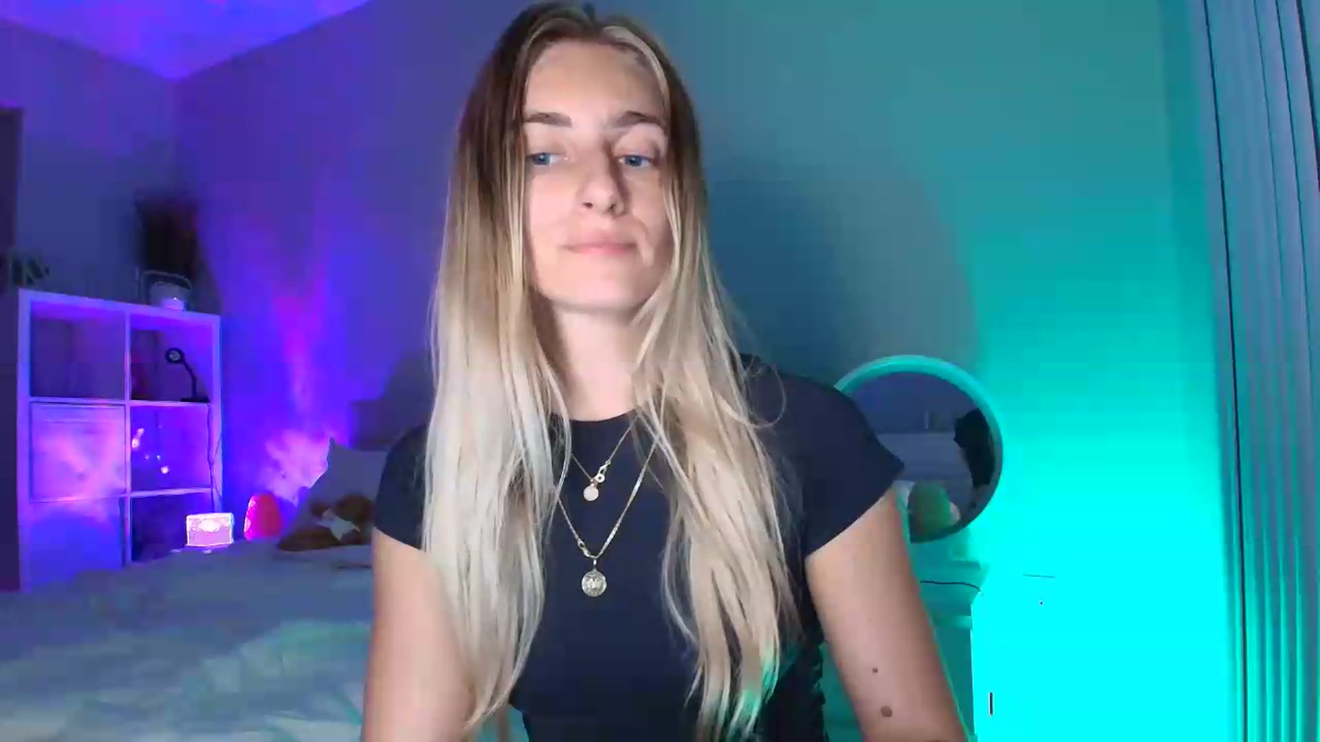Gallery image thumbnail from Irina_VQ's myfreecams stream on, 06/29/2026, 07:45 image 6 of 20