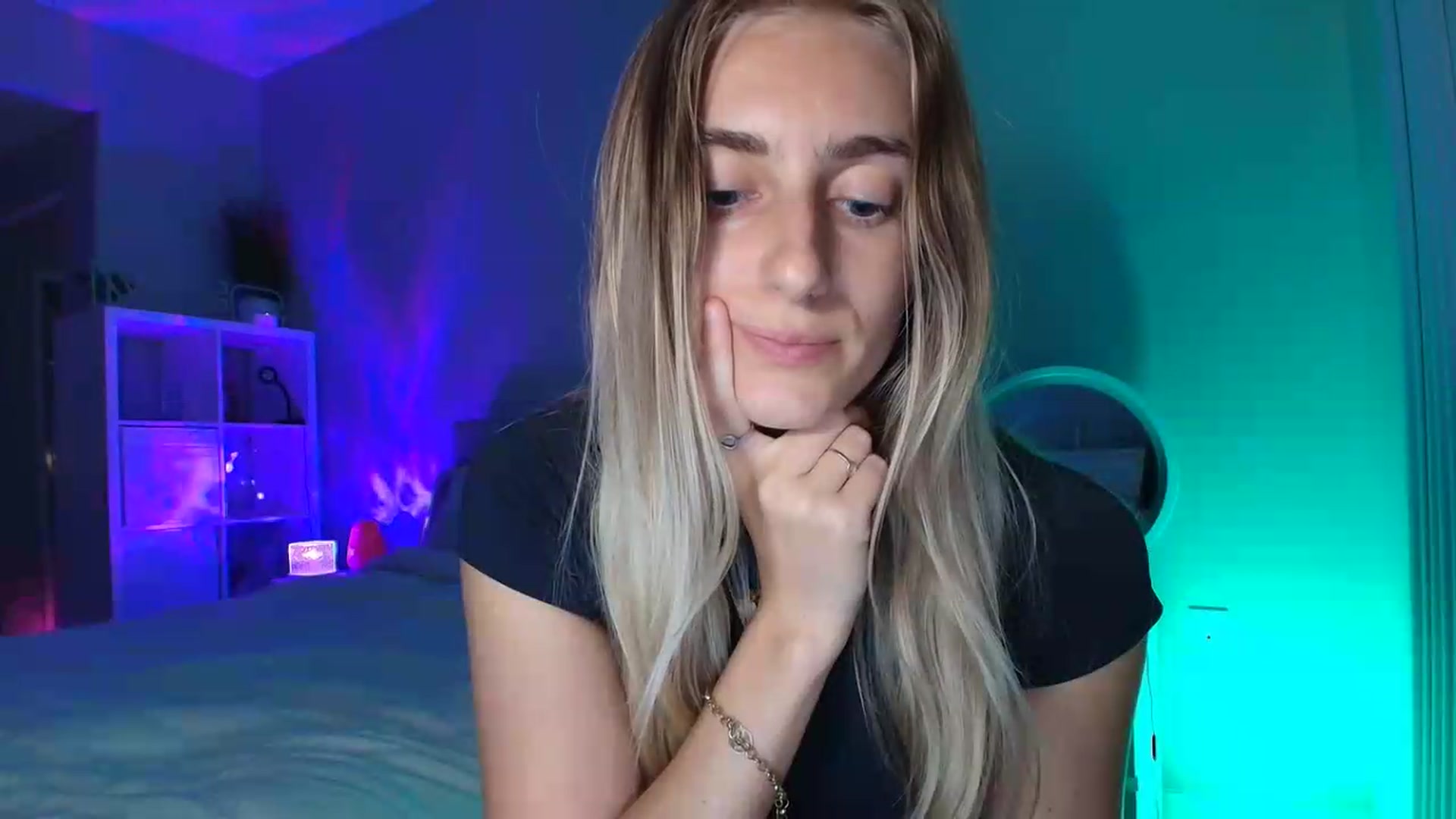 Gallery image thumbnail from Irina_VQ's myfreecams stream on, 07/02/2026, 06:57 image 11 of 20