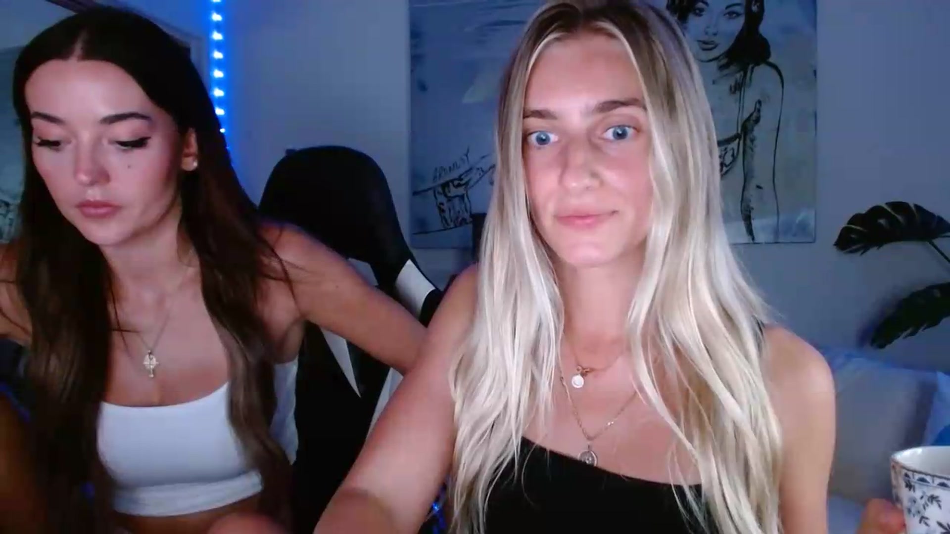 Gallery image thumbnail from Irina_VQ's myfreecams stream on, 08/10/2026, 04:53 image 6 of 20