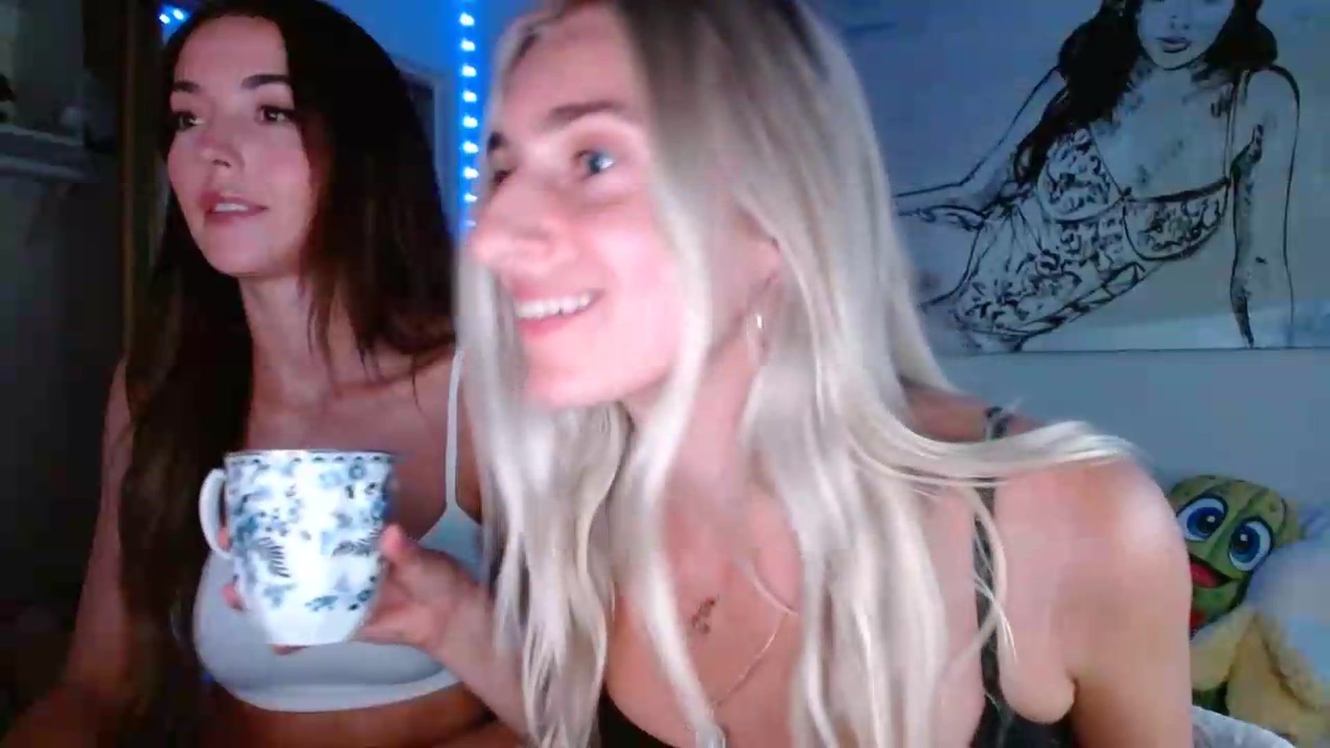 Gallery image thumbnail from Irina_VQ's myfreecams stream on, 08/10/2026, 04:53 image 3 of 20