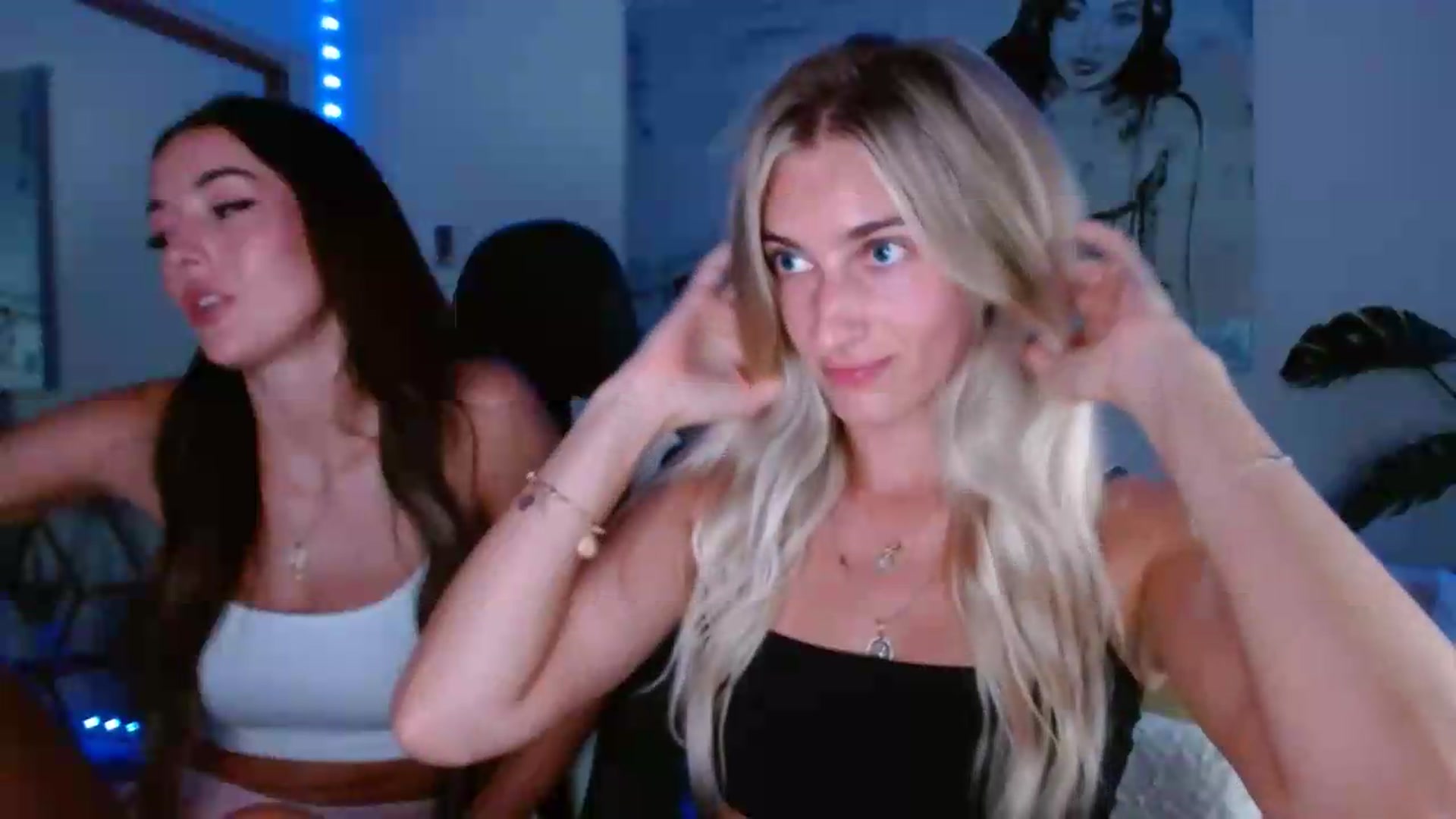 Gallery image thumbnail from Irina_VQ's myfreecams stream on, 08/10/2026, 04:53 image 7 of 20