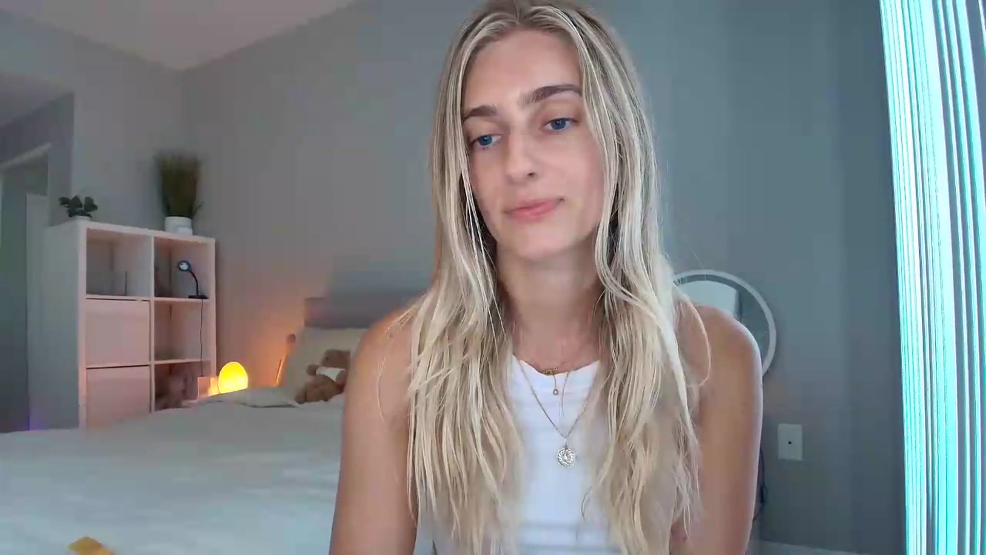 Gallery image thumbnail from Irina_VQ's myfreecams stream on, 08/17/2026, 22:08 image 14 of 20