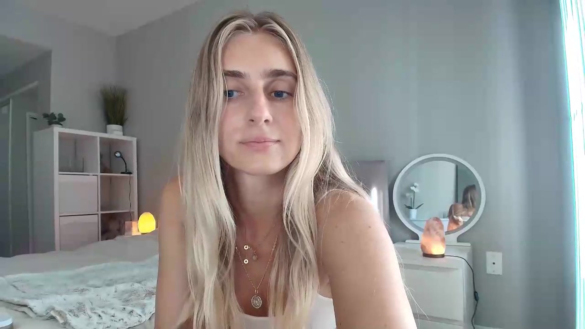 Gallery image thumbnail from Irina_VQ's myfreecams stream on, 08/24/2026, 24:29 image 18 of 20