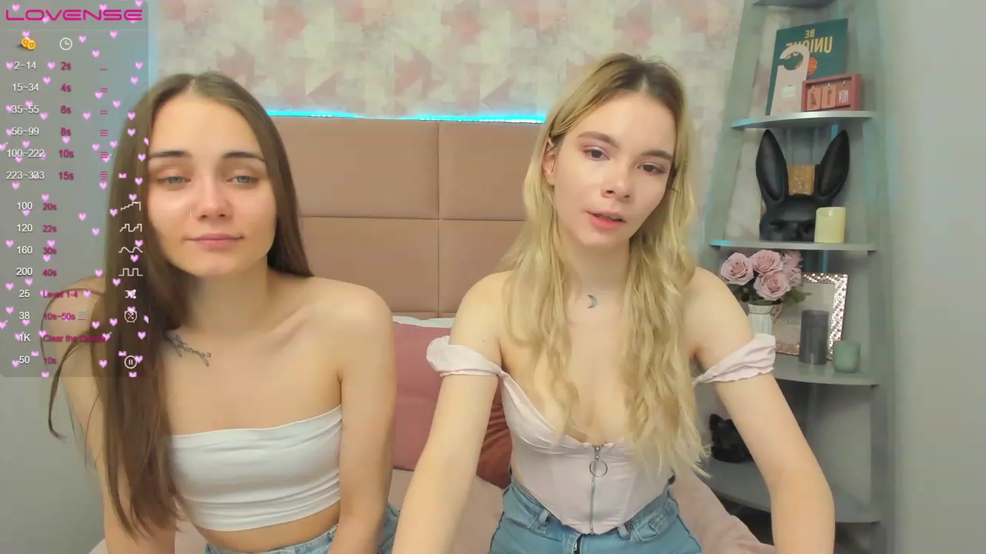 Gallery image thumbnail from IrisAdams's myfreecams stream on, 11/19/2022, 07:59 image 12 of 20