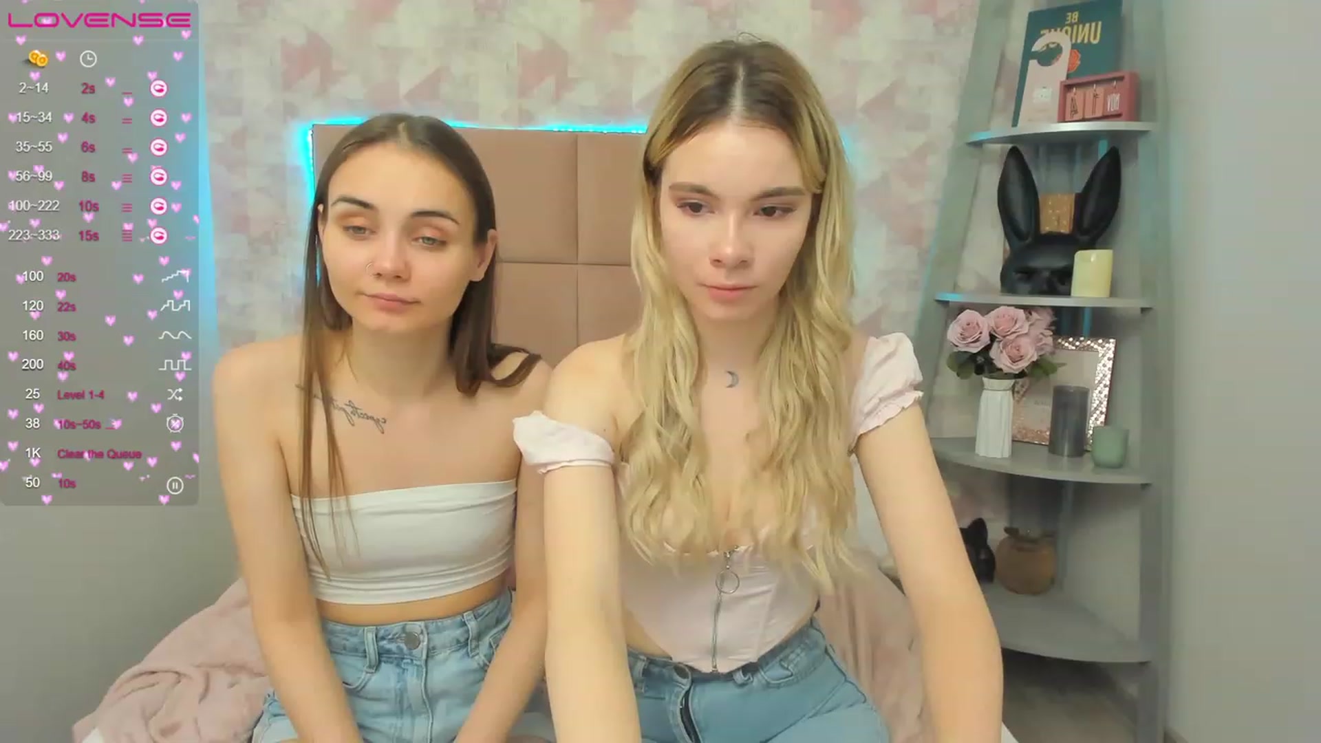 Gallery image thumbnail from IrisAdams's myfreecams stream on, 11/19/2022, 09:29 image 7 of 20