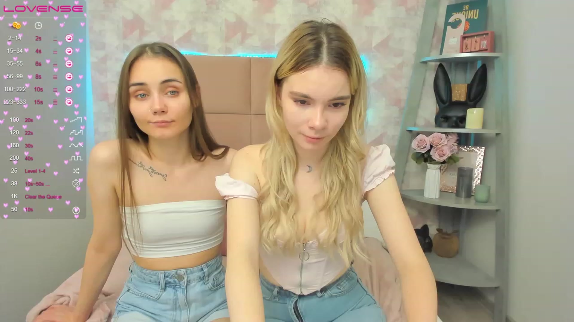 Gallery image thumbnail from IrisAdams's myfreecams stream on, 11/19/2022, 09:29 image 6 of 20