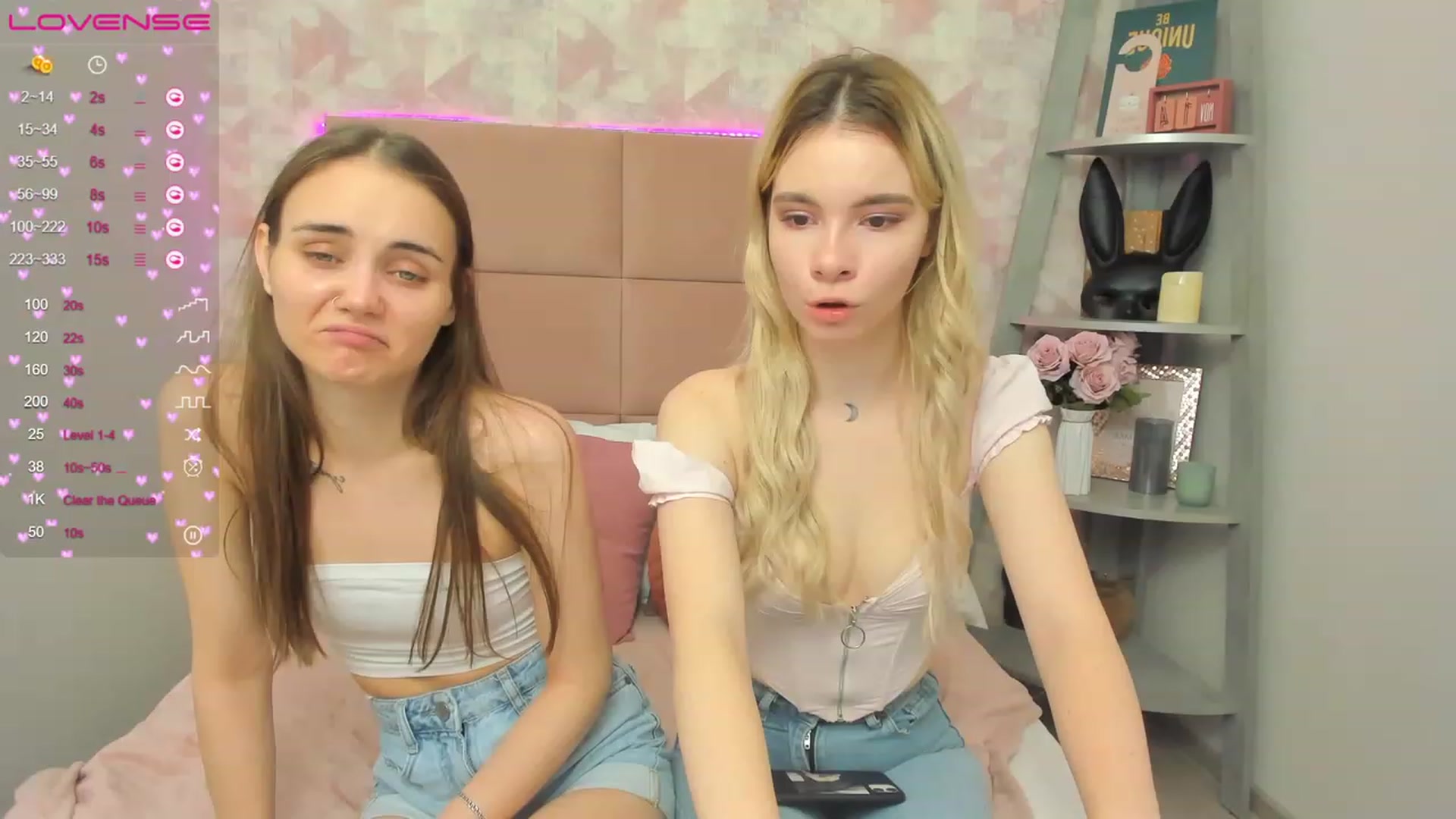 Gallery image thumbnail from IrisAdams's myfreecams stream on, 11/19/2022, 10:08 image 13 of 20