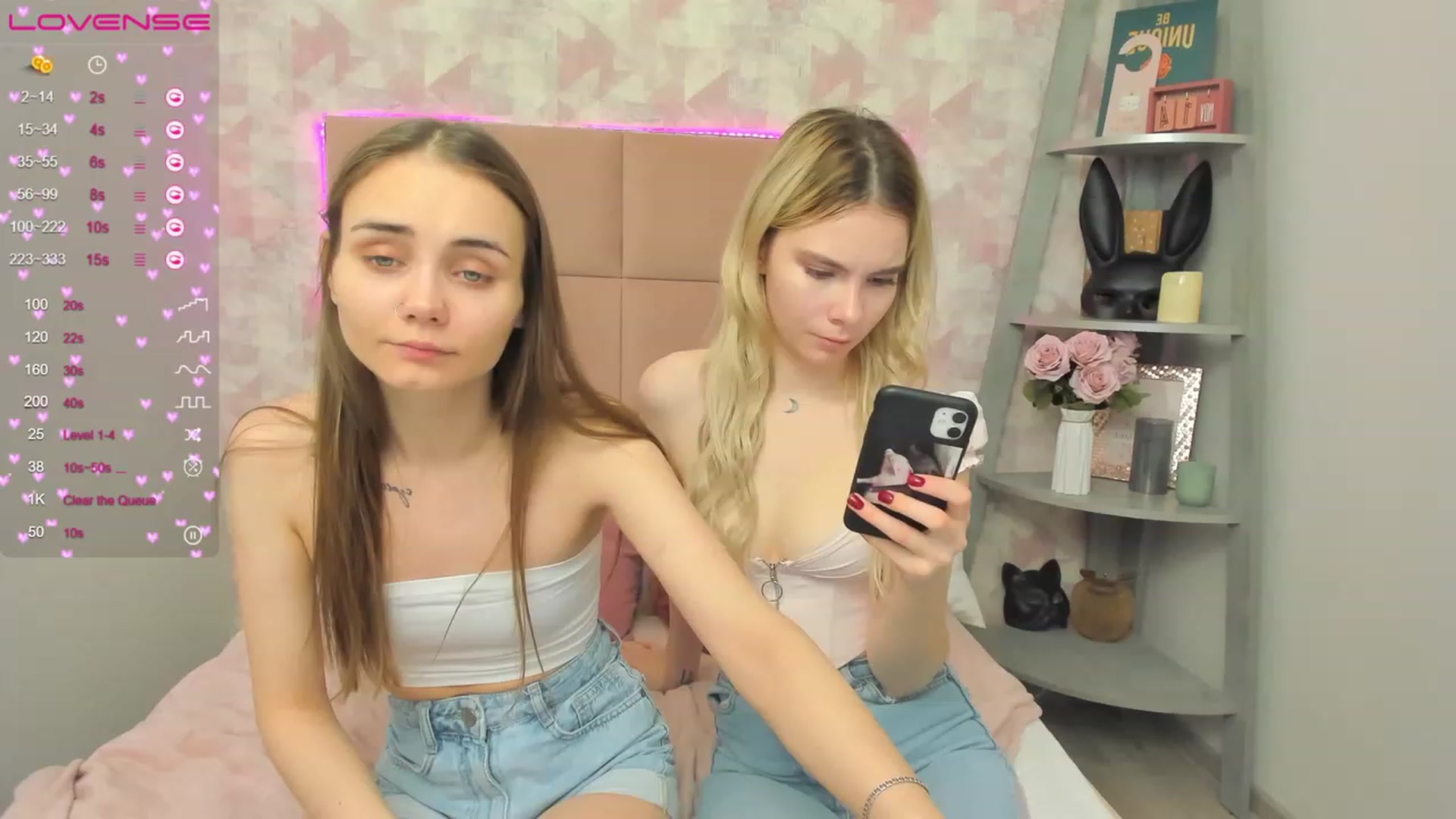Gallery image thumbnail from IrisAdams's myfreecams stream on, 11/19/2022, 10:08 image 12 of 20