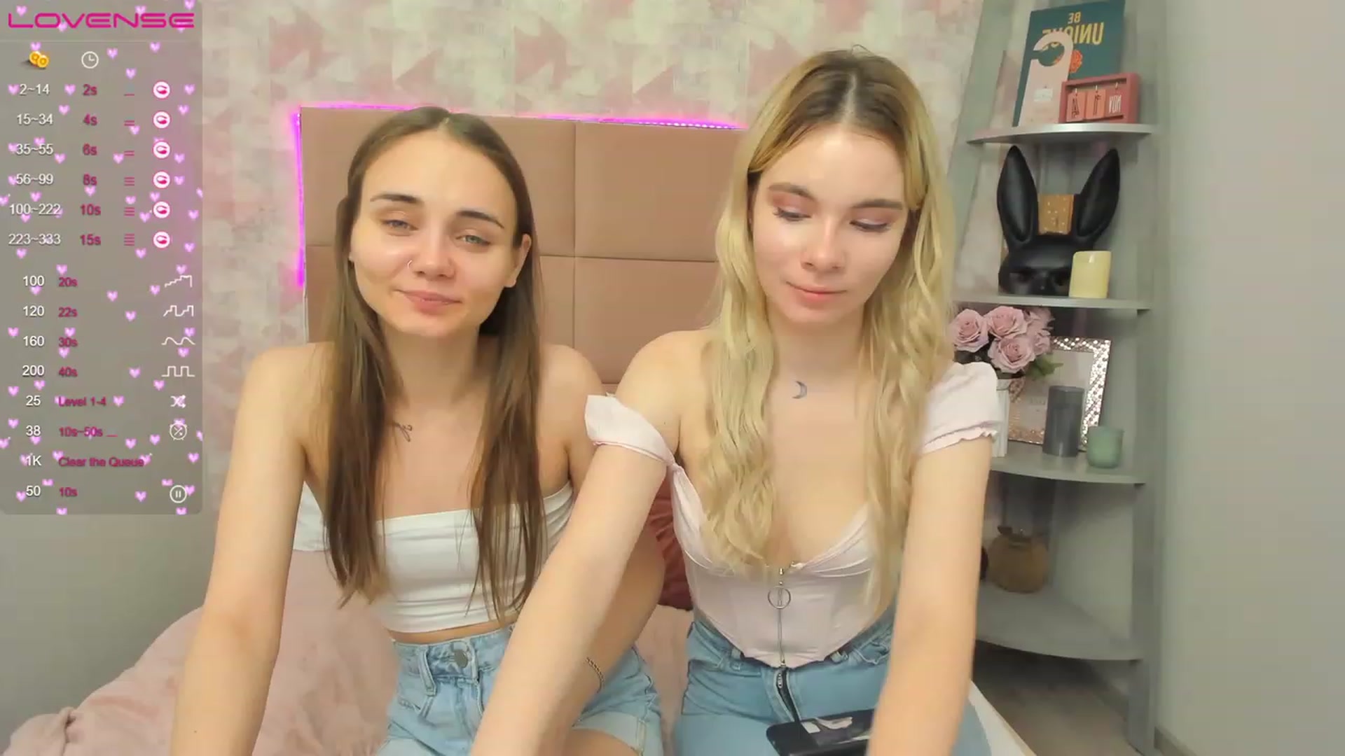 Gallery image thumbnail from IrisAdams's myfreecams stream on, 11/19/2022, 10:08 image 16 of 20